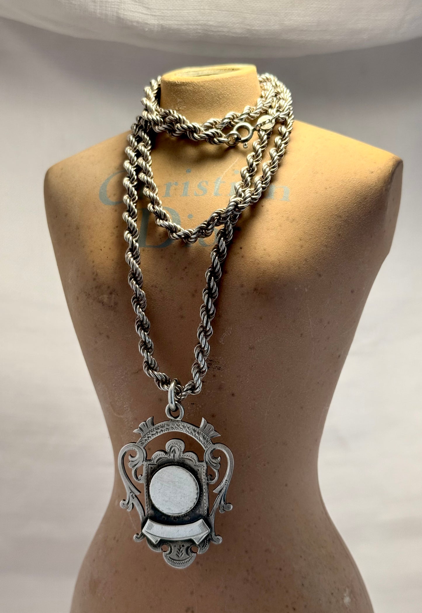 .1901 .925 antique beautiful open fret sterling silver fob medallion on 71cm long retro chunky rope chain necklace