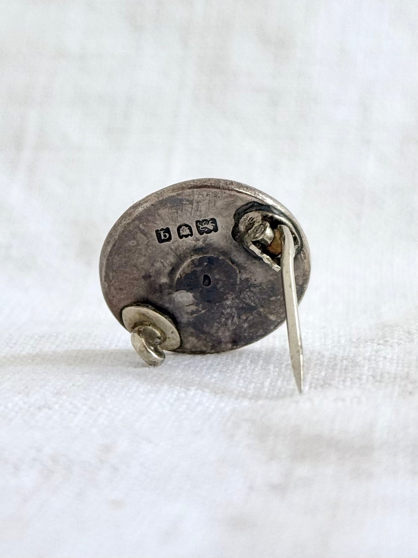 .1911s .925 antique Edwardian Victorian revival flower basket Giardinetti sweetheart button hallmark silver token brooch