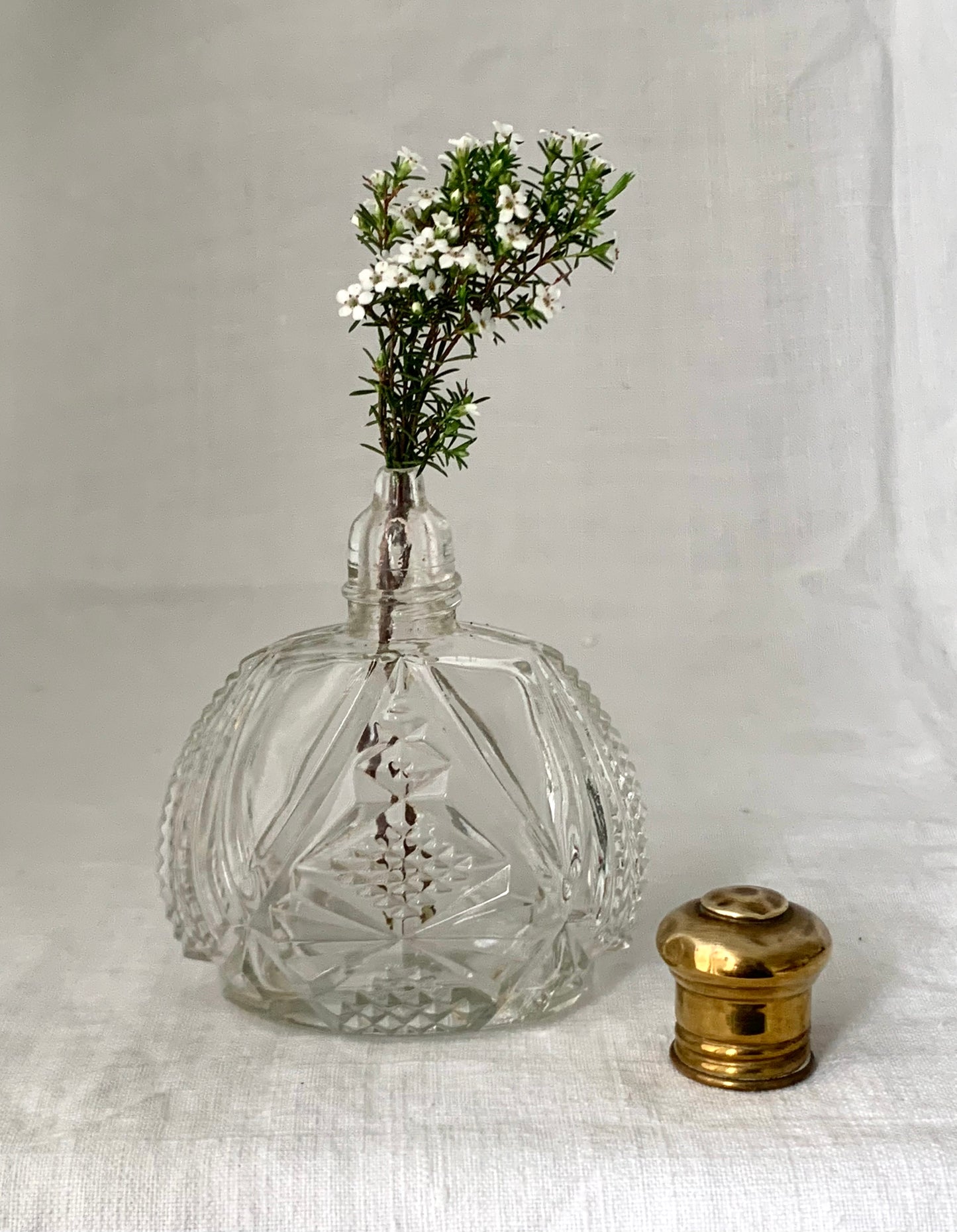 1900s Victorian Edwardian ornate glass and gold brass top beautiful perfume vessel bottle.