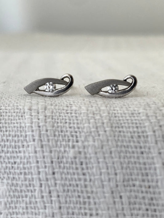 375 0.1ct Diamond and white 9ct gold fancy eye of horus diamond post stud push in earrings