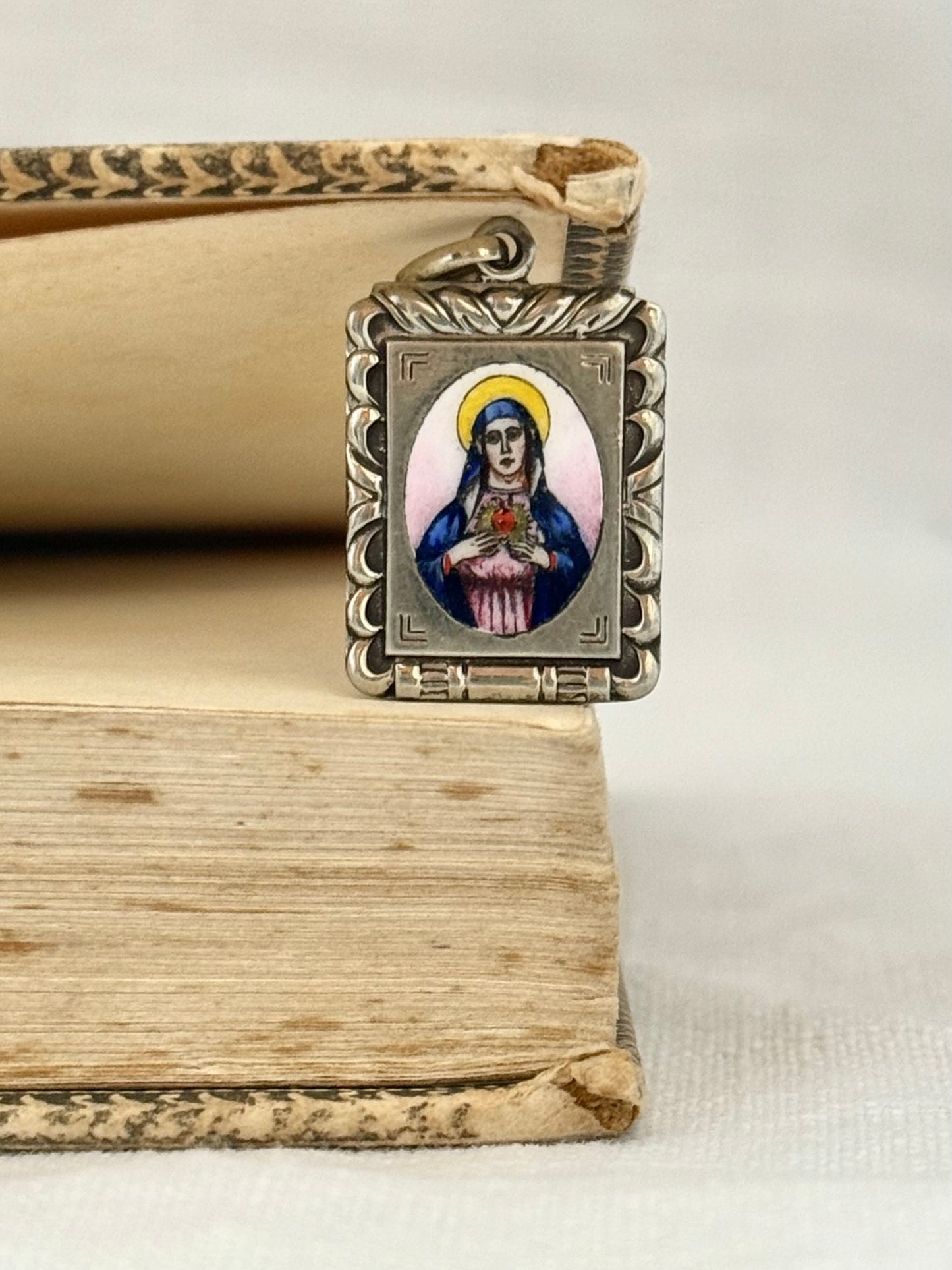 .1930s Mother Mary vintage enamel religious pendant