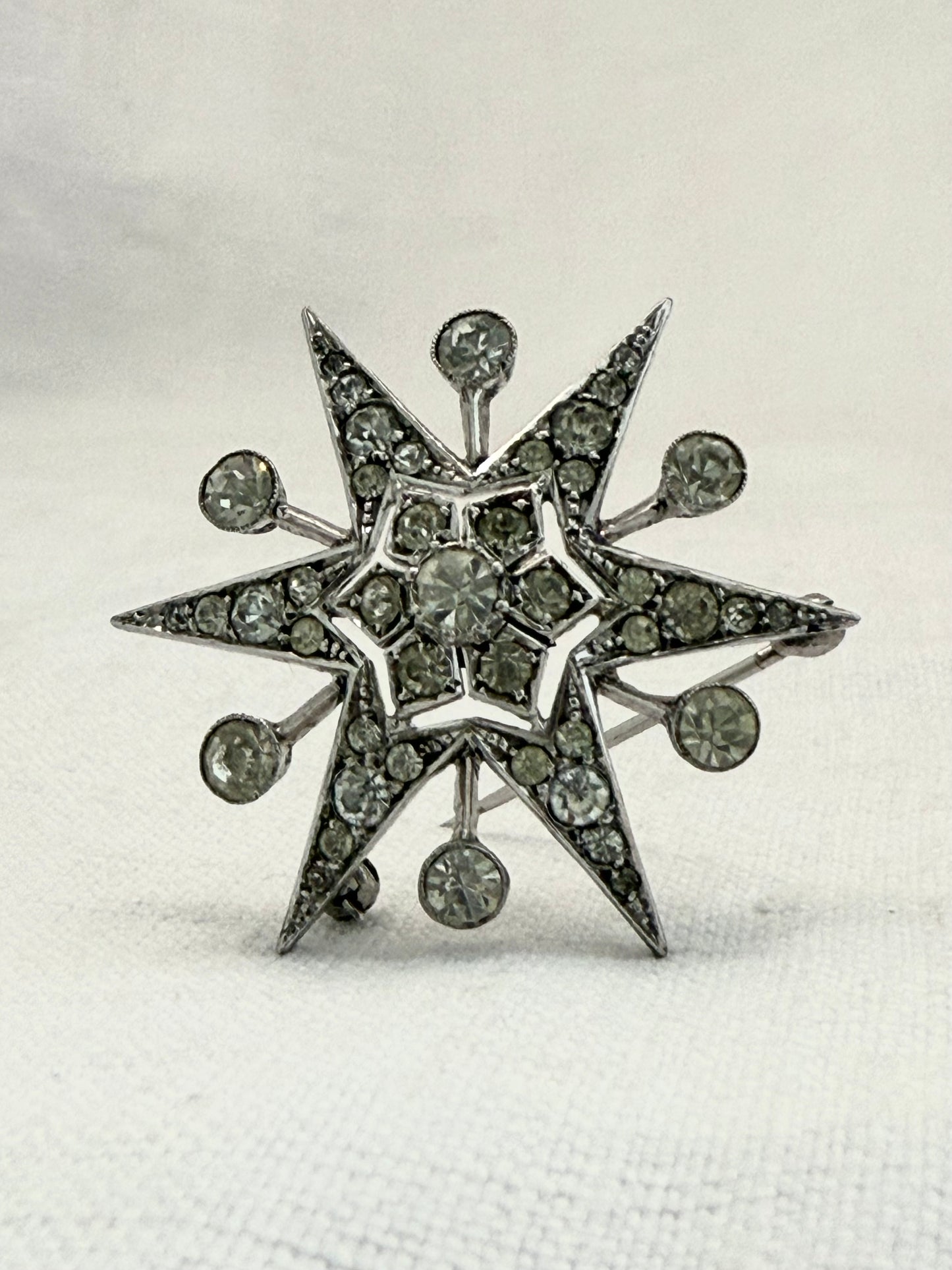 .1920s .925 silver Victorian revival Celestial starburst star bright shooting star brooch