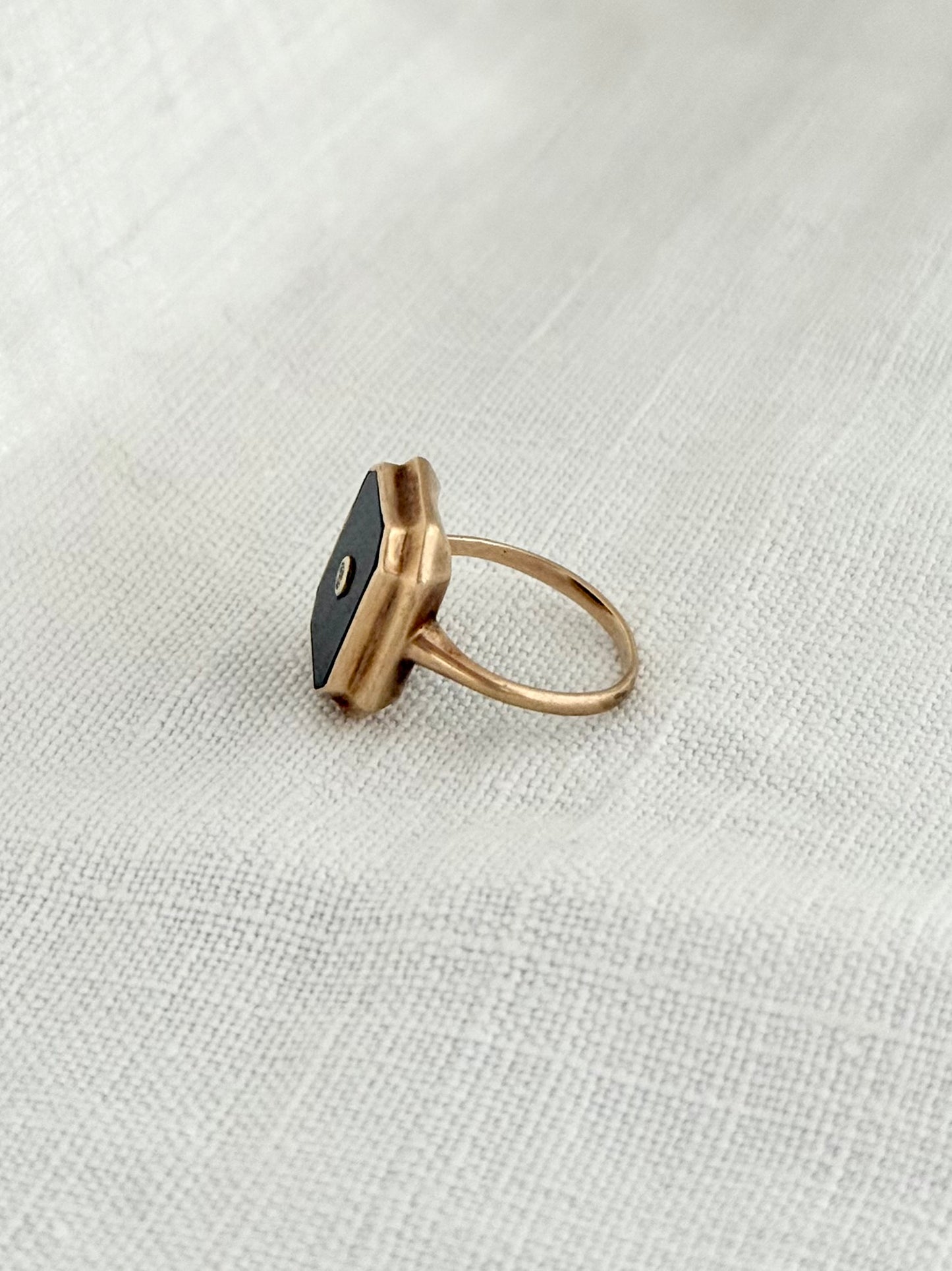 .18ct .1920s .1930s .750 Art Deco Diamond and black Onyx panel yellow gold Birmingham 1934 buttery gold signet panel ring