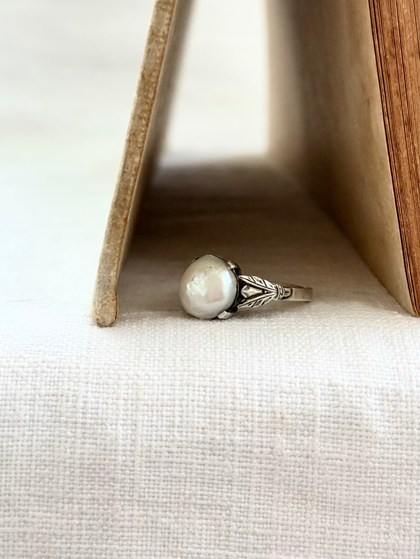.1920s .1930s .925 Antique Art Deco cultured pearl Mabe pearl romantic pearl silver dress ring