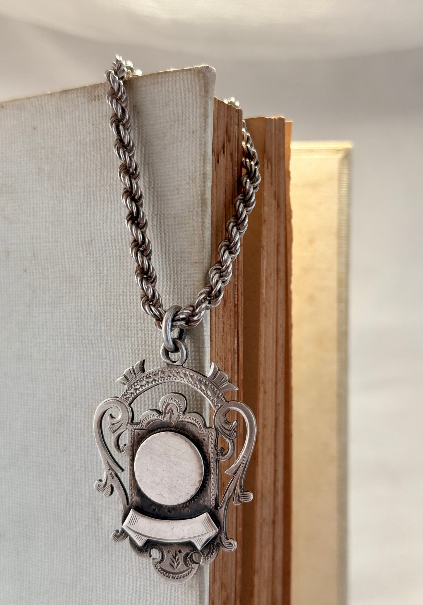 .1901 .925 antique beautiful open fret sterling silver fob medallion on 71cm long retro chunky rope chain necklace