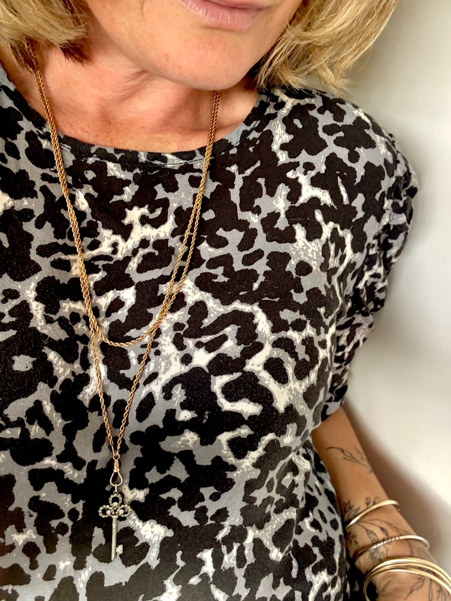 .1890s .1900s .9ct .138.50cm antique Edwardian gold long magnificent rope weave long guard muff chain necklace