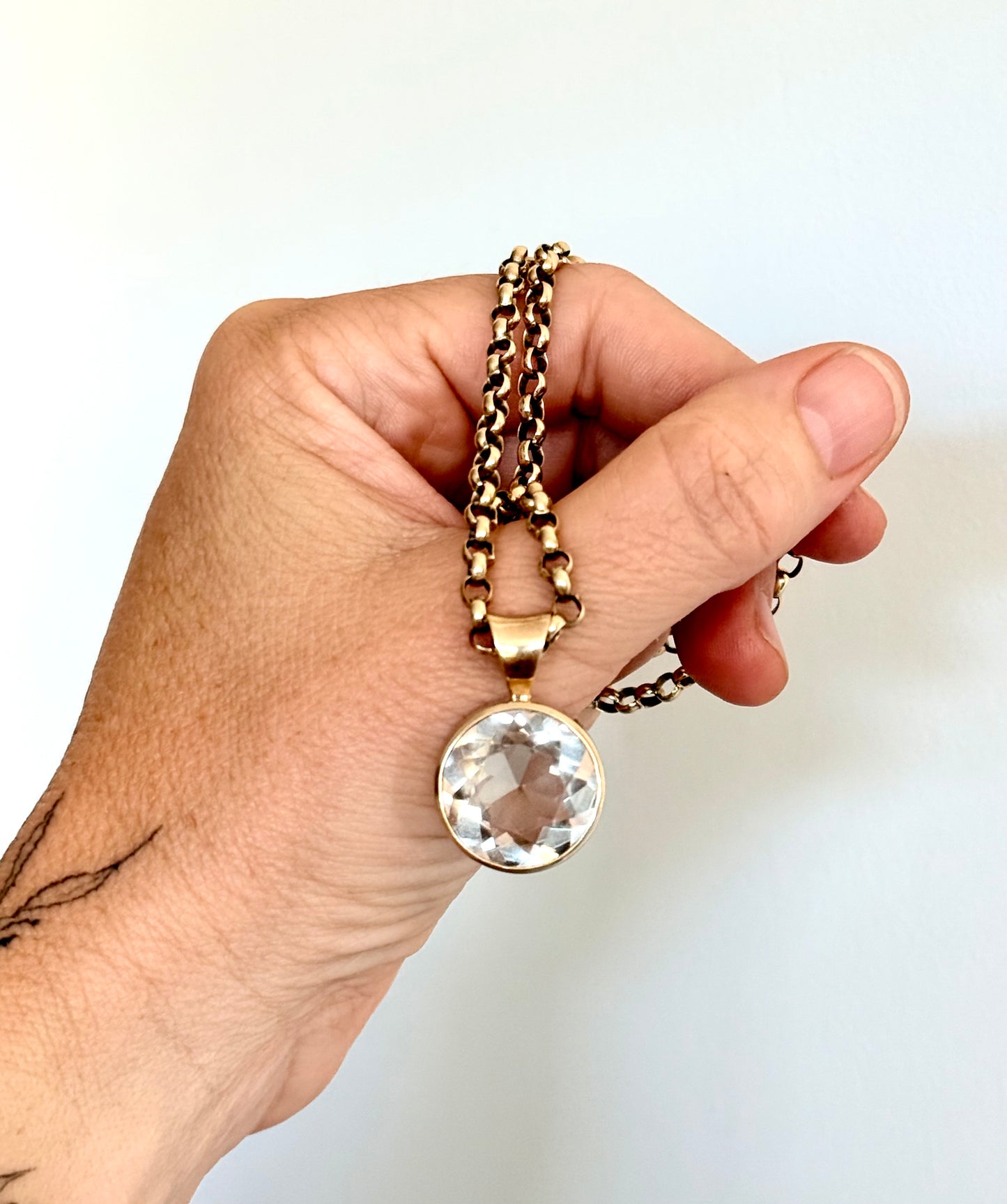 .15ct .1960s .1970s .9ct gold large and magnificent Smoky Quartz bezel set solid gold round statement pendant