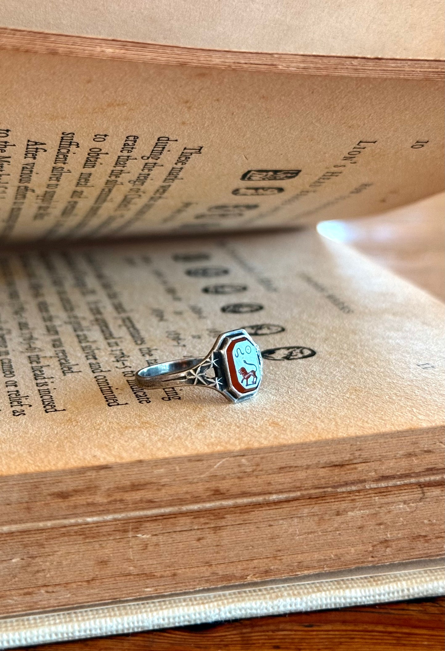 .1910s .1920s .935 Art Deco style Carnelian intaglio Leo Lion signet seal Zodiac Star Sign token ring.