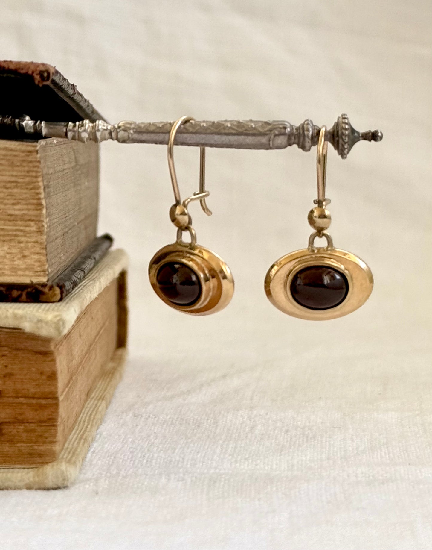 .15ct rose gold .1942 .625 gold Garnet cabochon gemstone collectors oval heirloom cufflink drop dangle earrings