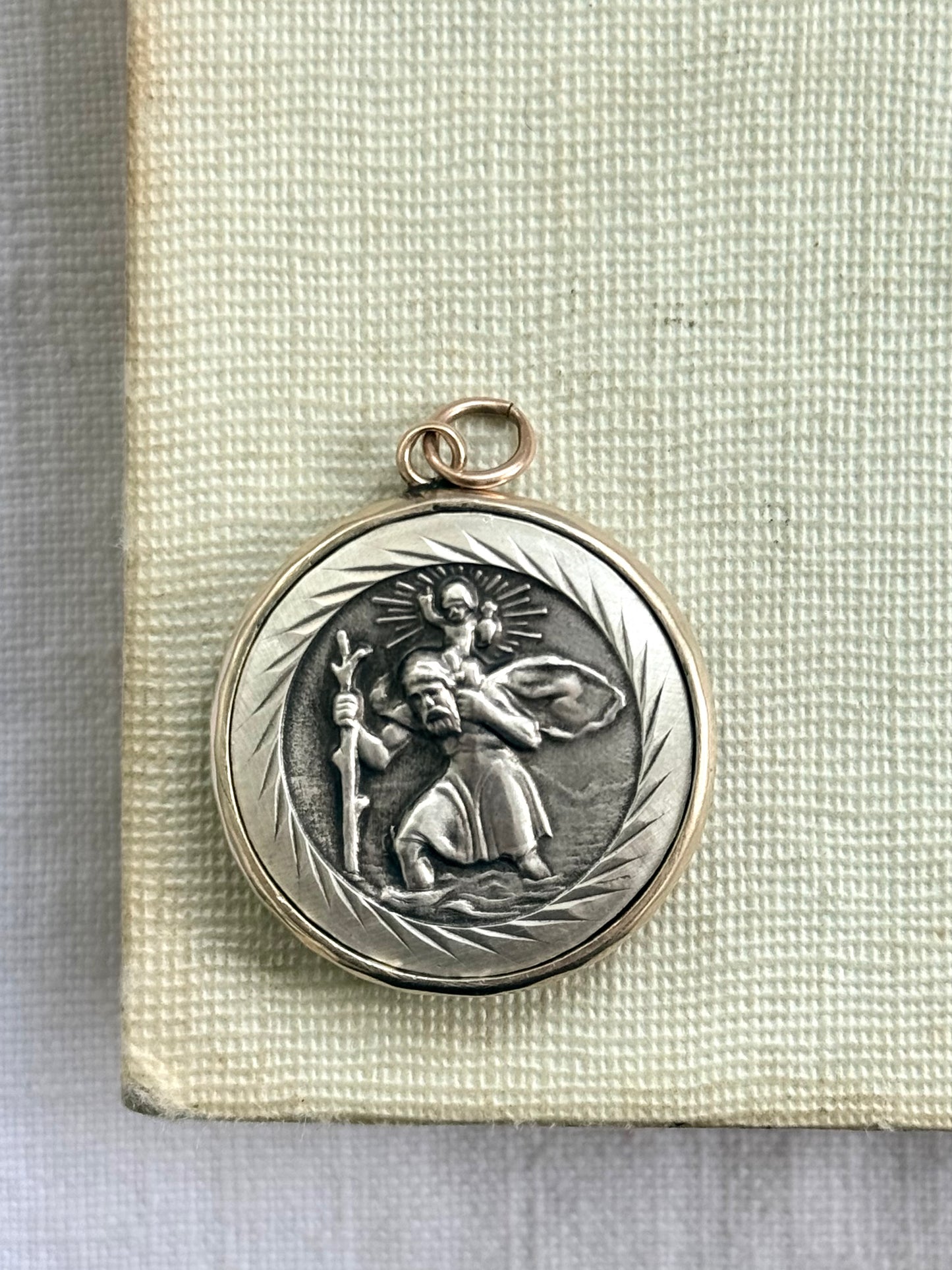 .1850s .1860s .375 gold .925 silver antique Victorian Scottish agate pebble stone pendant with St Christopher token pendant