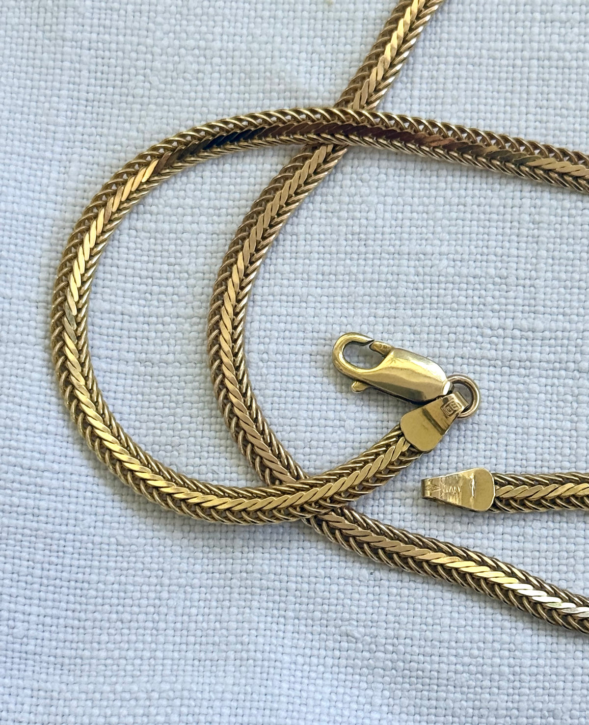 .1980s .1990s .375 .9ct gold classic solid flat snake chain tight link modernist yellow gold classic snake chain necklace