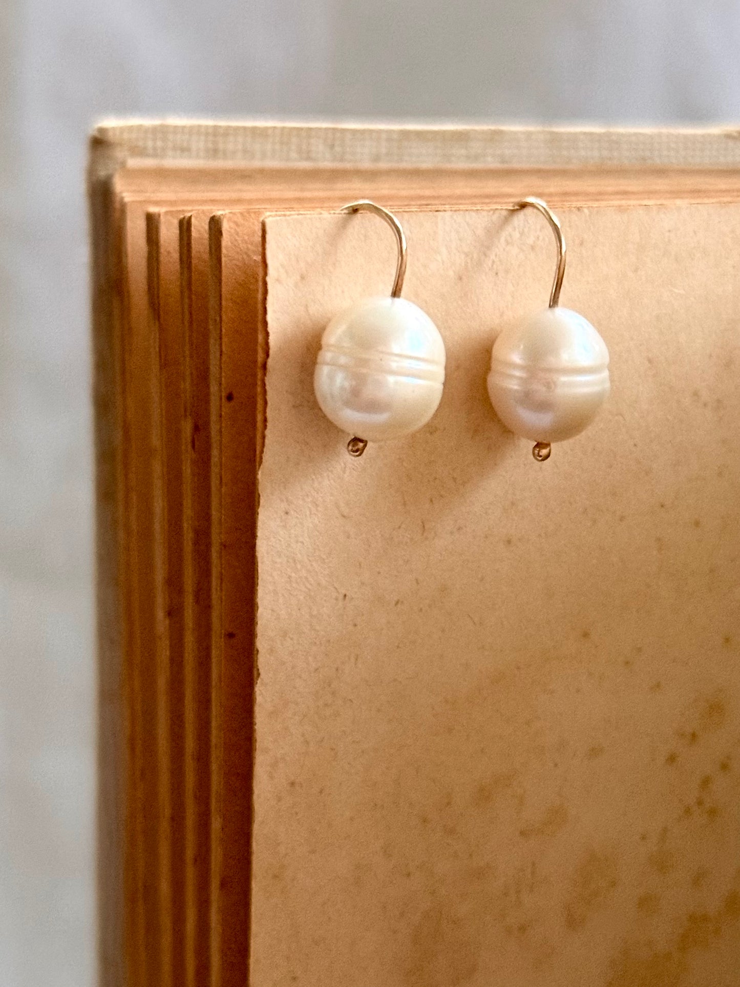 .375 .9ct luxury opulent white pearl hook drop dangle earrings