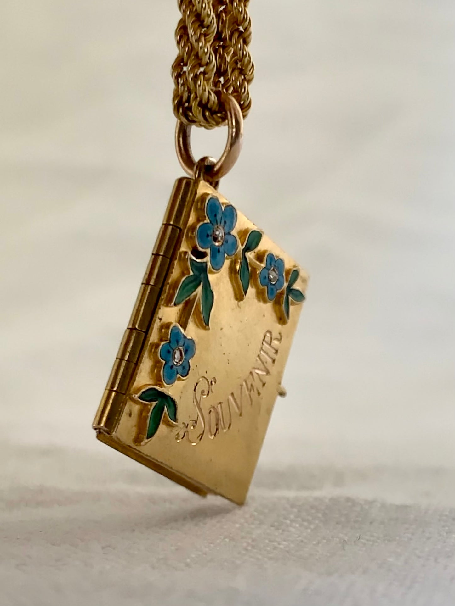 .14ct .585ct 1880s 1900s antique rare solid 14ct gold Diamond and enamel rare Forget me Not flowers French Souvenir Diamond book photo locket sentiment booklet pendant