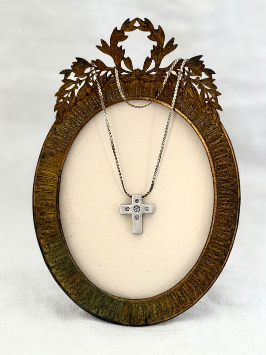 .925 Aquamarine gemstone modernist boxed Cross pendant on flat zigzag silver chain necklace