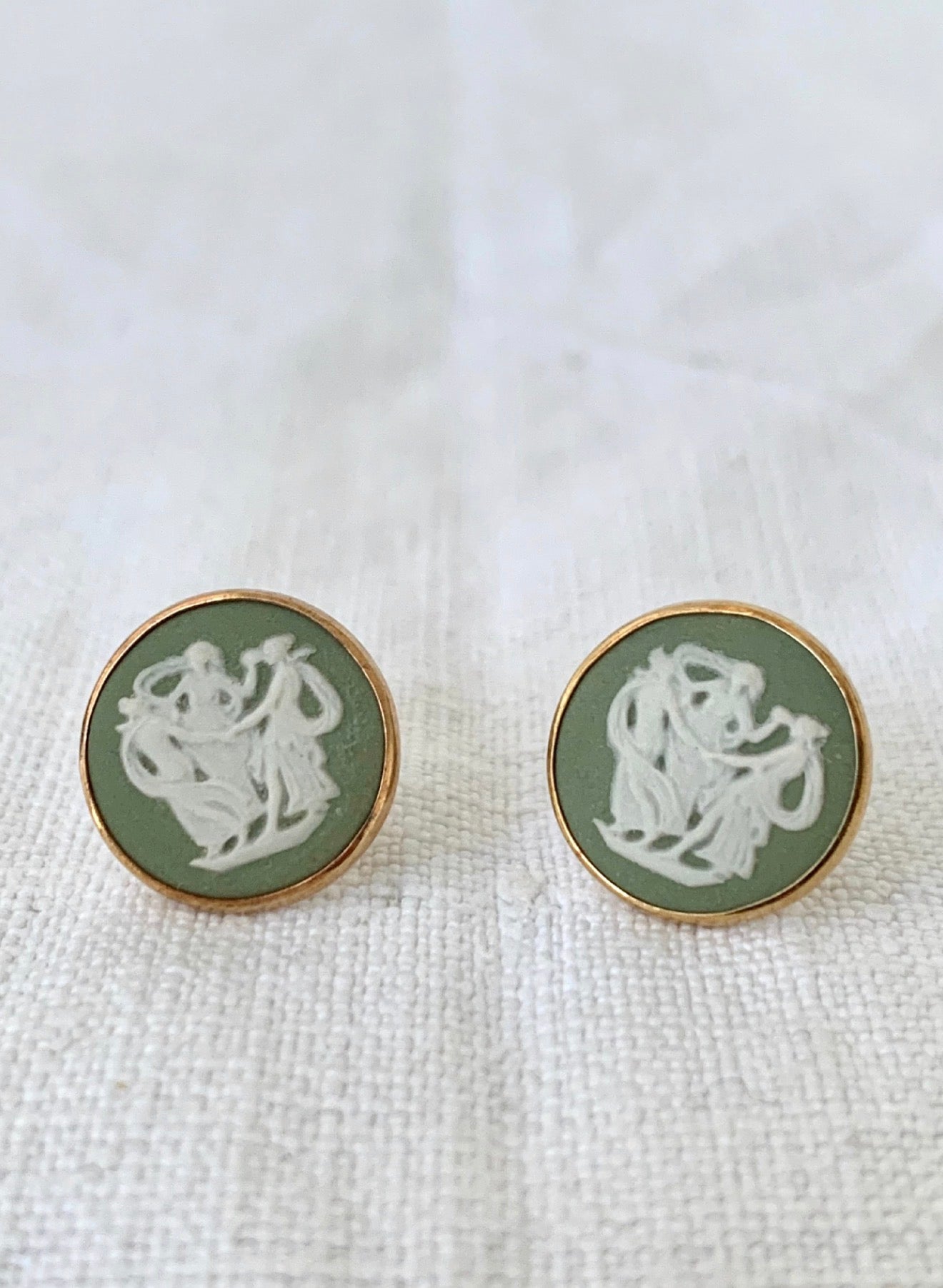 .1970s .375 .9ct gold Wedgwood green Jasperware Three Graces dancing Grecian ladies Cameo ceramic post stud earrings