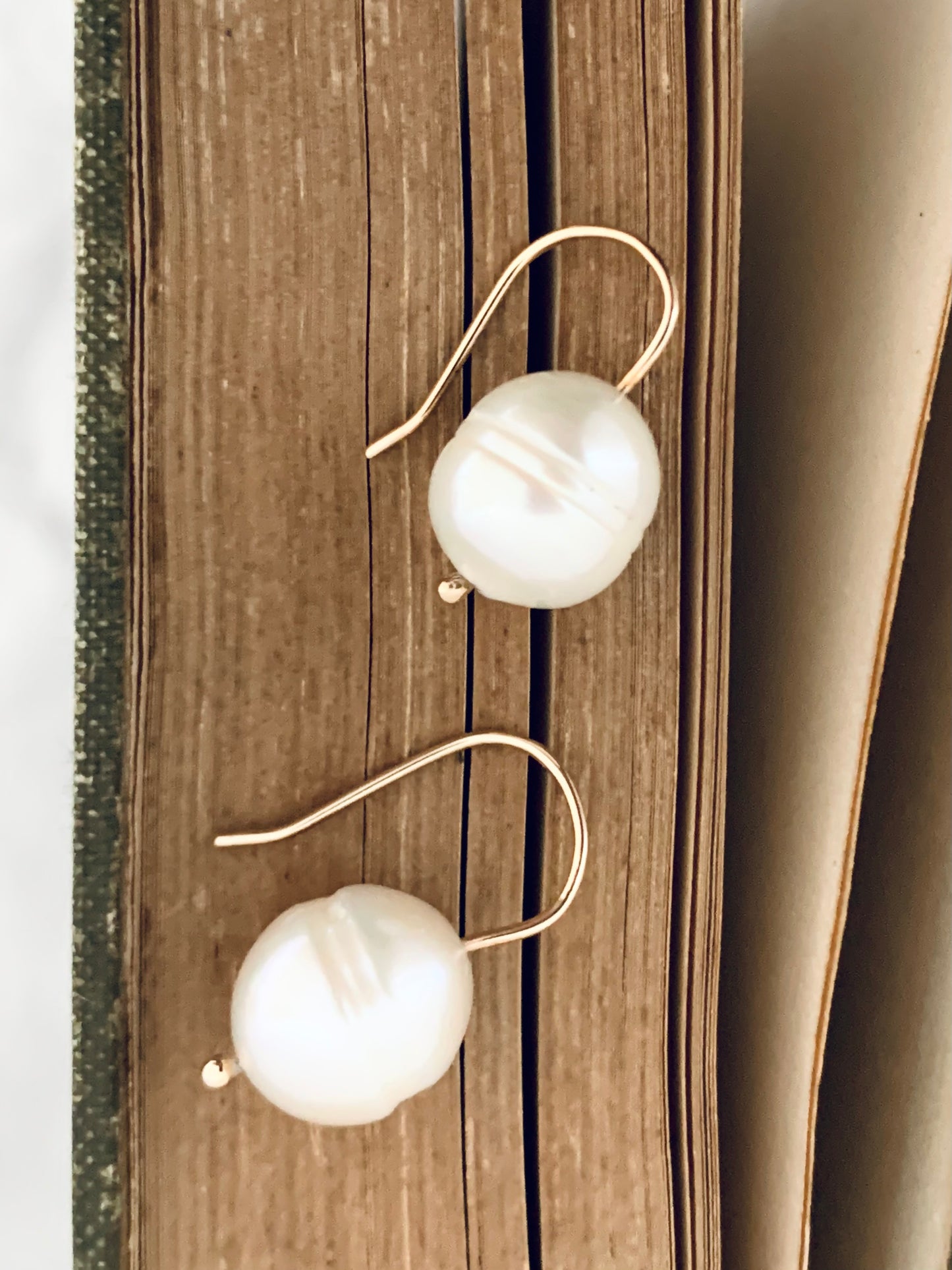 .375 .9ct luxury opulent white pearl hook drop dangle earrings