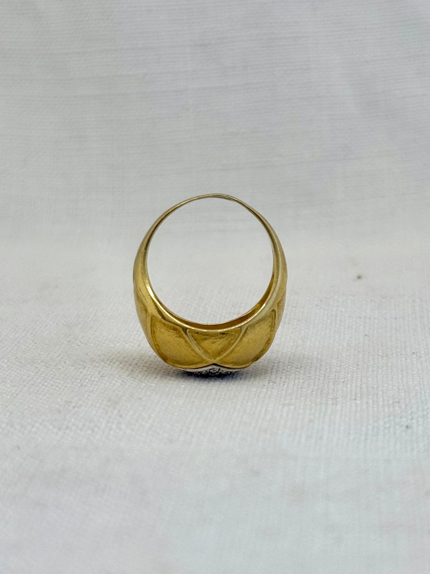 .18ct .1970s .16 diamond luxurious harlequin quilt pattern high carat 18ct gold dome ring