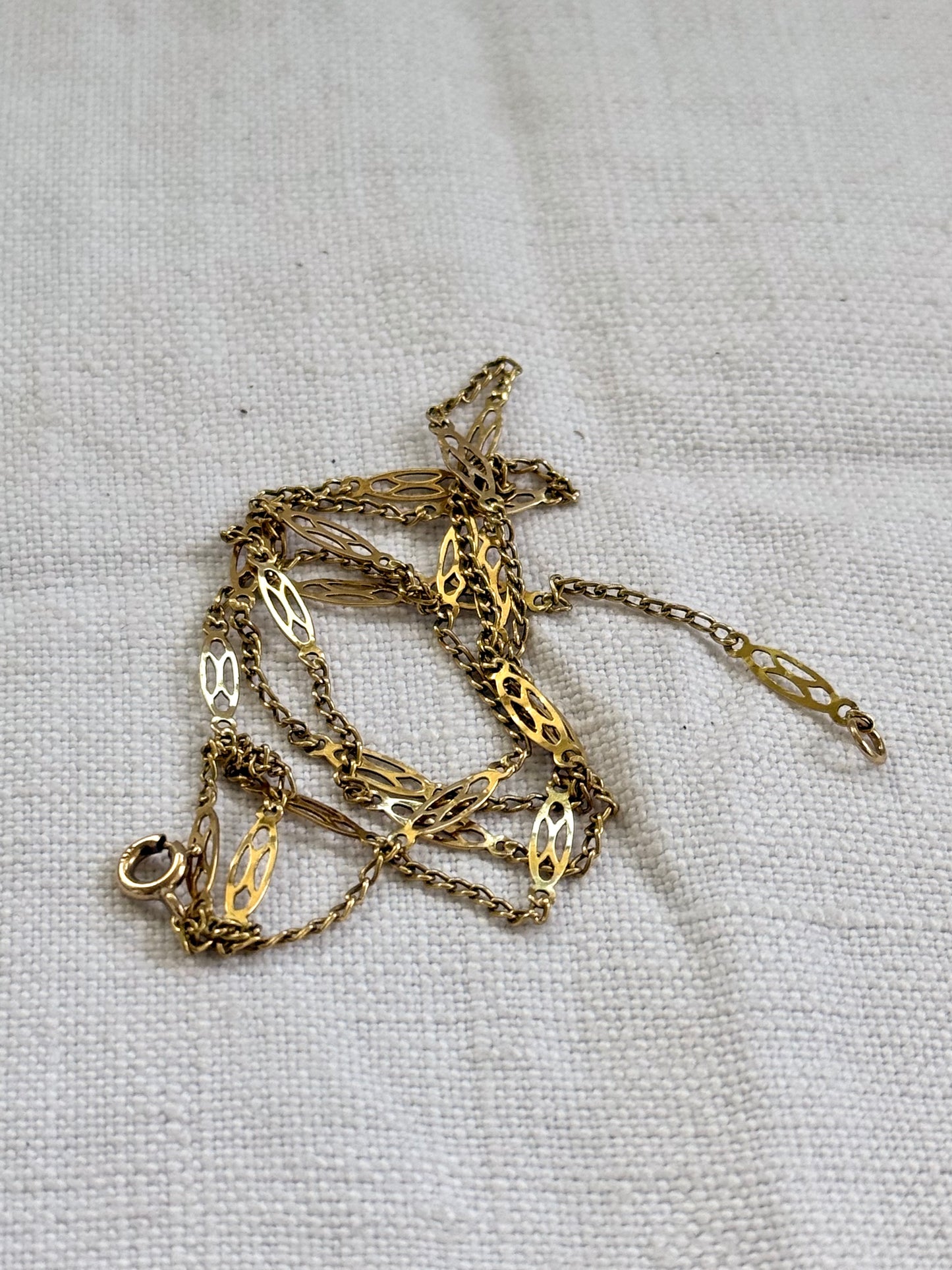 375 .58cm long .9ct gold delicious fancy navette form and curb link gold chain necklace