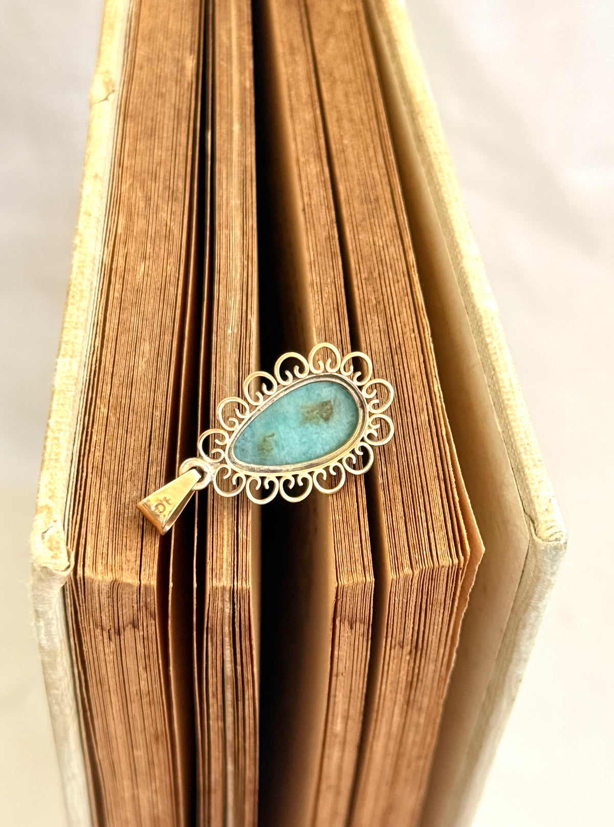 .1940s .1950s .375 .9ct gold Amazonite vintage yellow gold modernist teardrop pear shaped filigree scroll form frame blue green gemstone drop pendant.