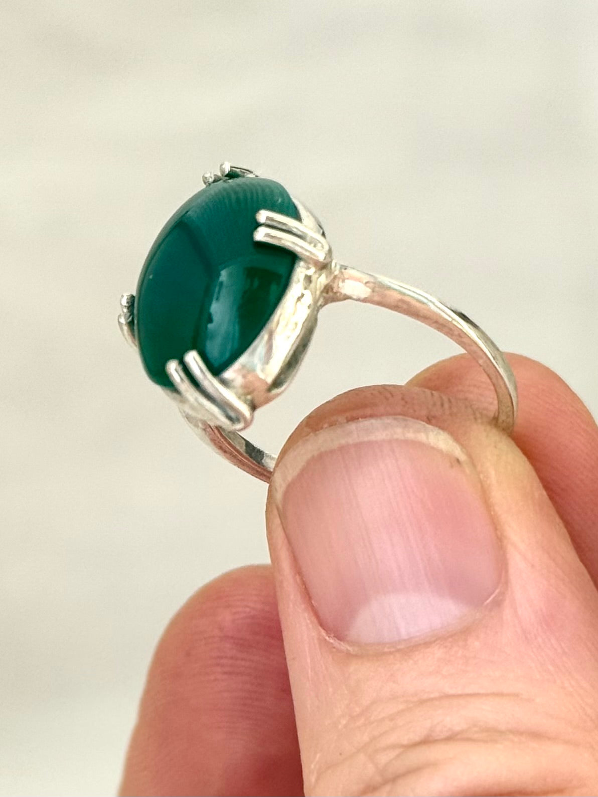 .1970s .925 Modernist Green Onyx silver artisan made sterling silver cocktail ring