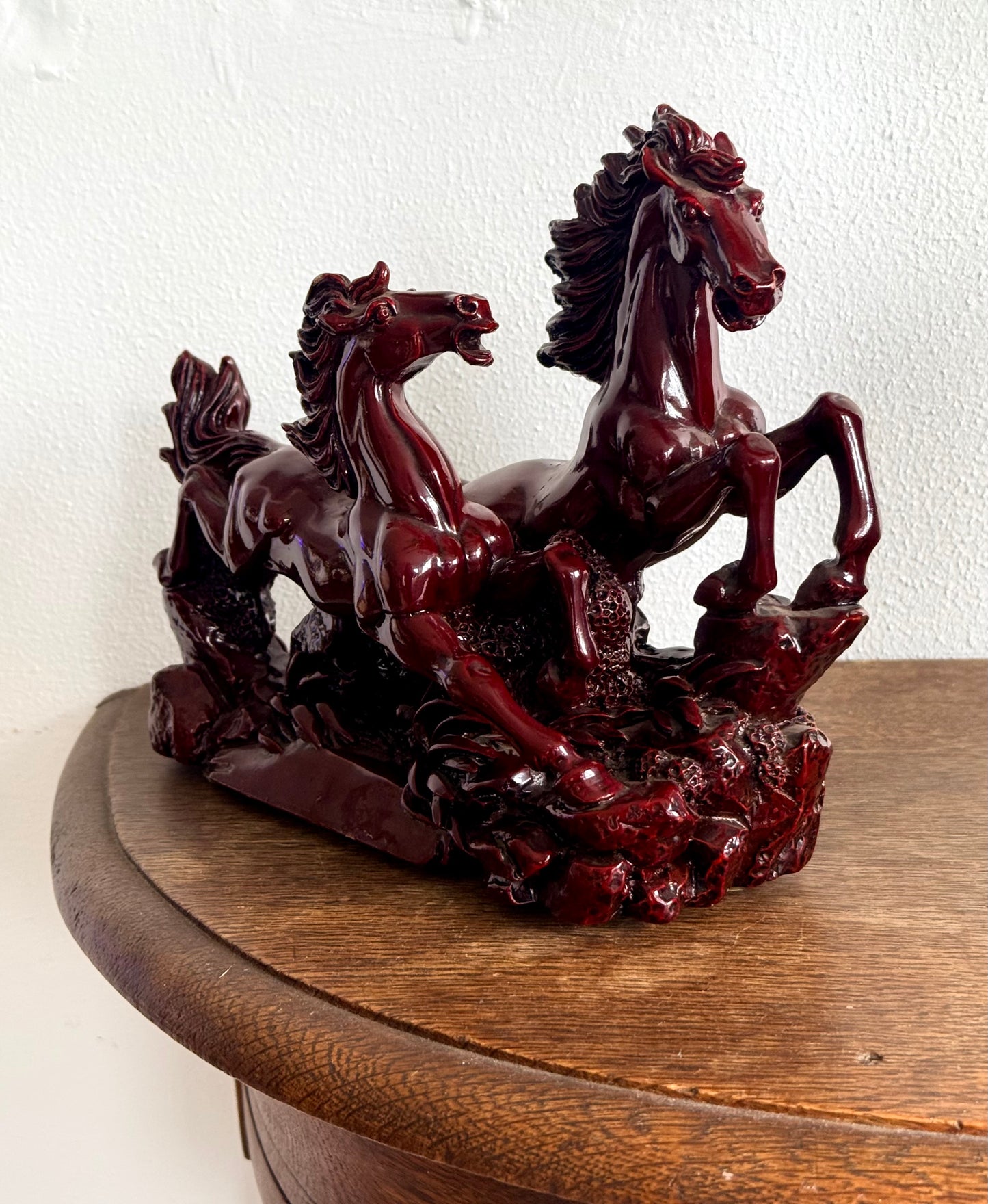 .1950s Chinese vintage red resin galloping running horses figurine statue in Feng Shui Style