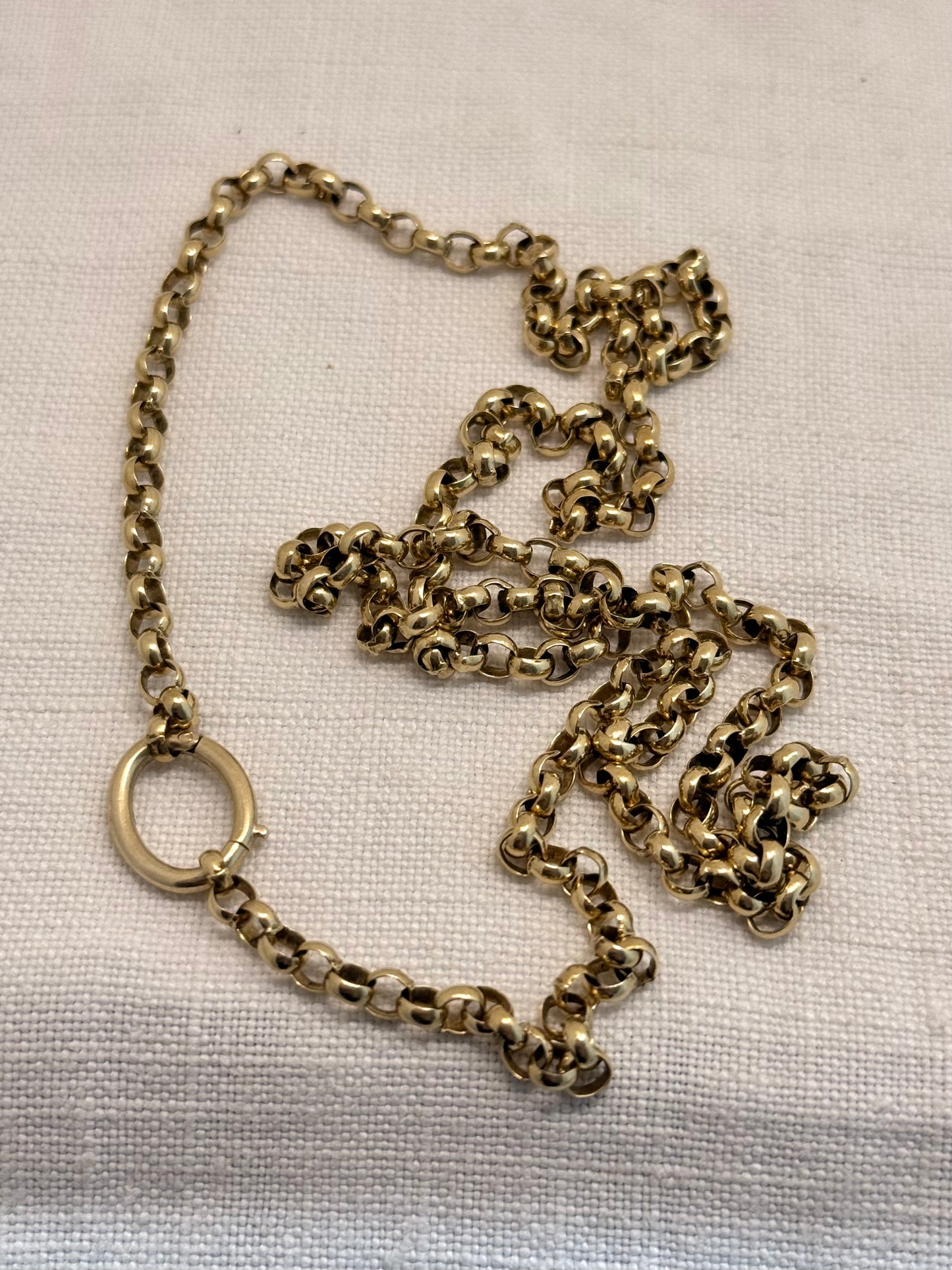 .1990s .375 .71cm long .9 carat classic long modernist gold large link belcher rolo long length belcher chain necklace with oval extender clasp