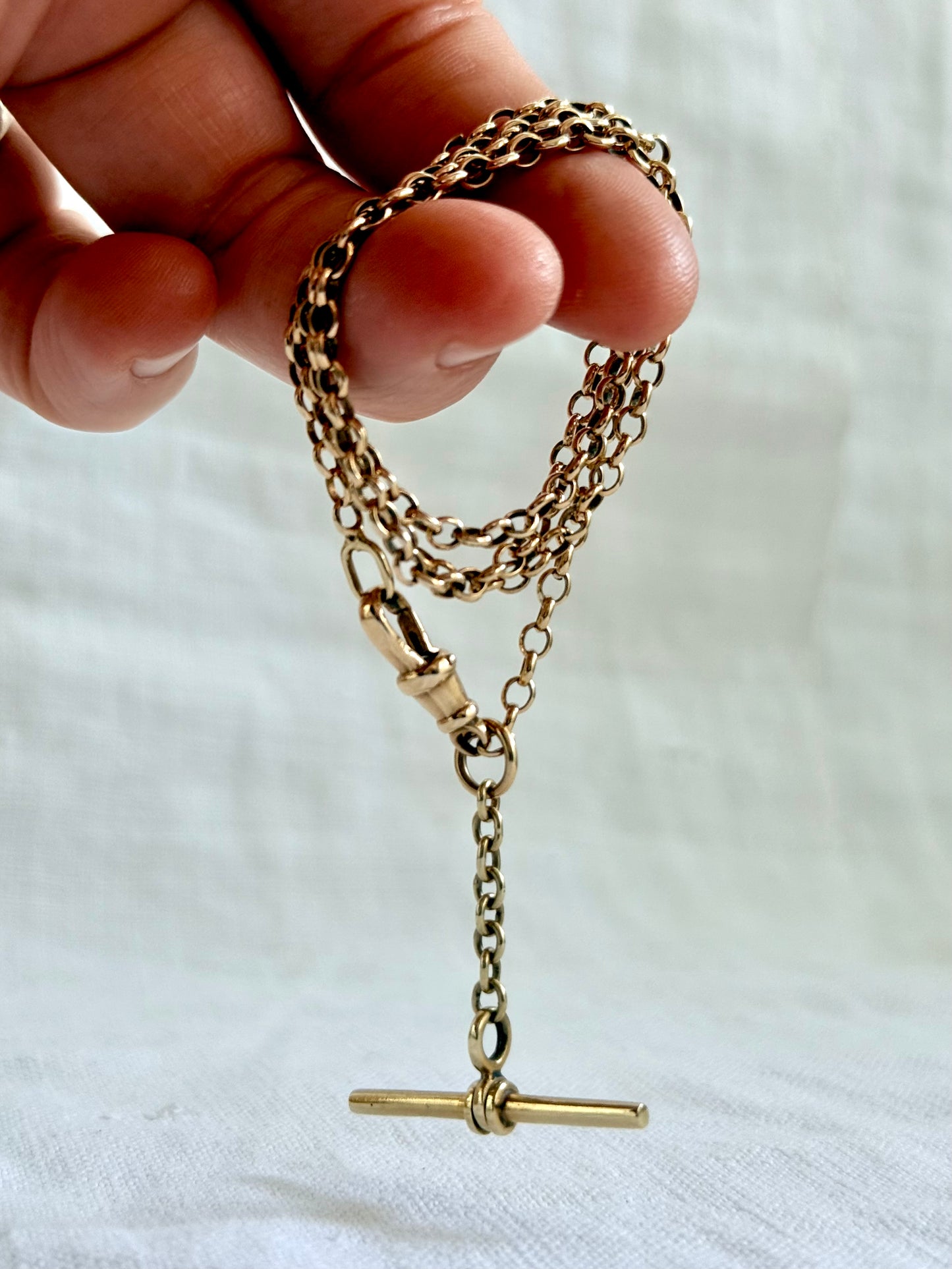 .375 .9ct gold perfect 48cm long yellow gold Rolo Chain T-bar toggle fob chain fob dog clasp chain necklace. This is the perfect yellow gold fob chain