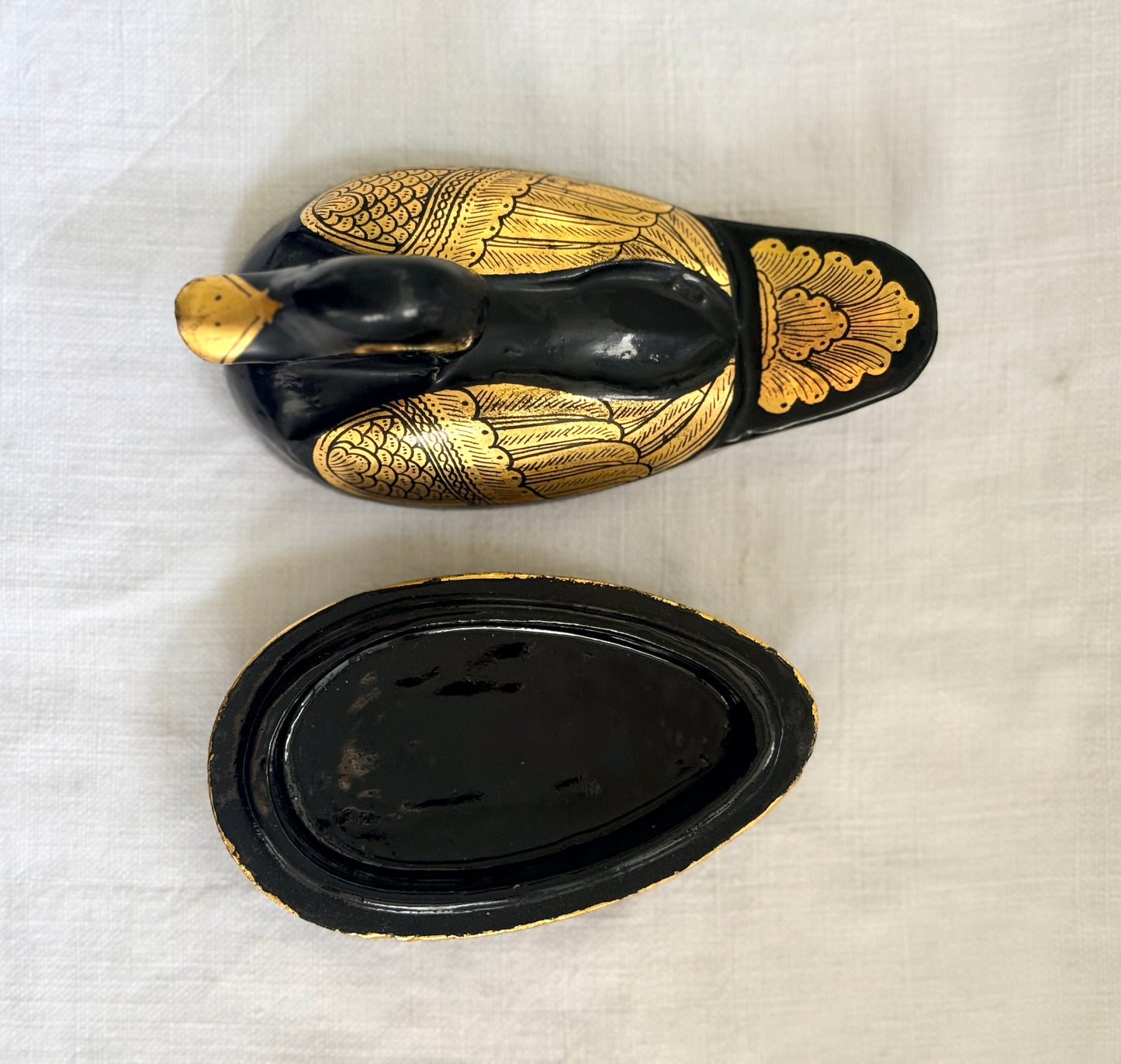 .1970s Burmese Chinese Black and Gold Lacquer Duck wooden trinket box