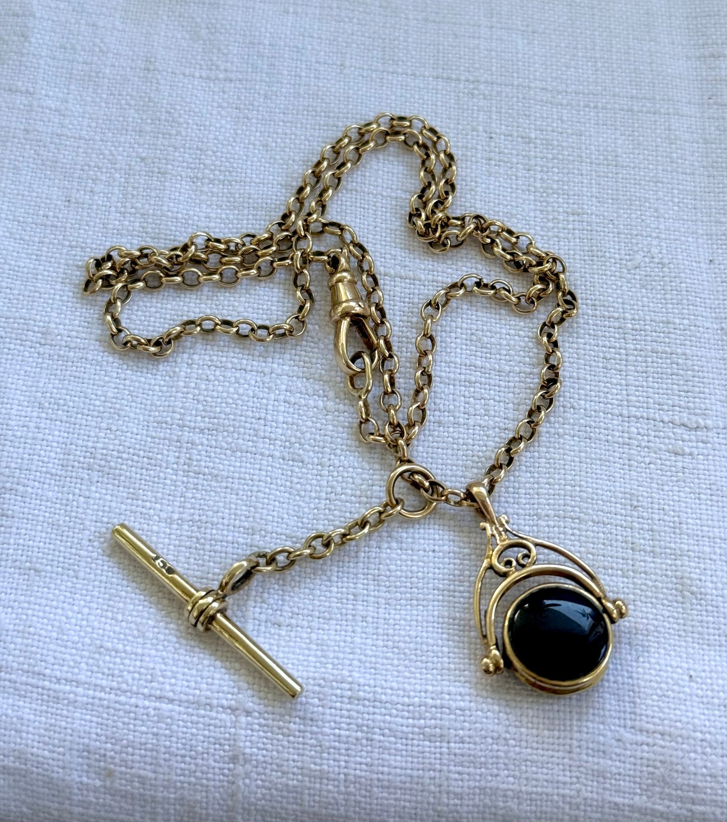 .375 .9ct gold perfect 48cm long yellow gold Rolo Chain T-bar toggle fob chain fob dog clasp chain necklace. This is the perfect yellow gold fob chain