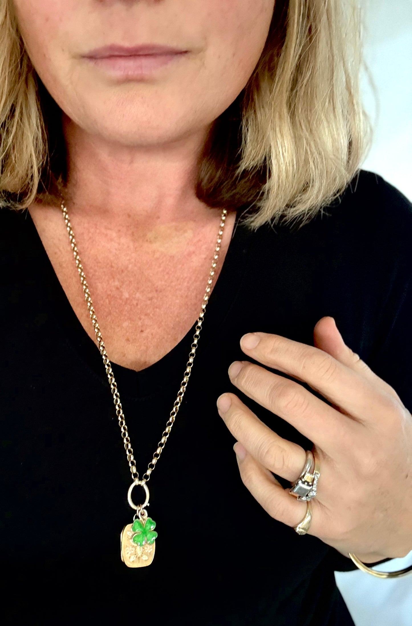 .1990s .375 .71cm long .9 carat classic long modernist gold large link belcher rolo long length belcher chain necklace with oval extender clasp