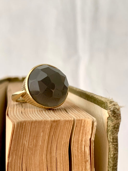 .375 9.88ct Grey Moonstone 9ct gold faceted Grey Moonstone cabochon modernist gold accent cocktail gemstone ring