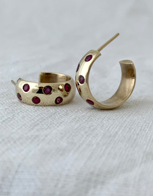.375 .9ct yellow gold and Ruby gemstone rare studio made one of a kind inset hoop earrings