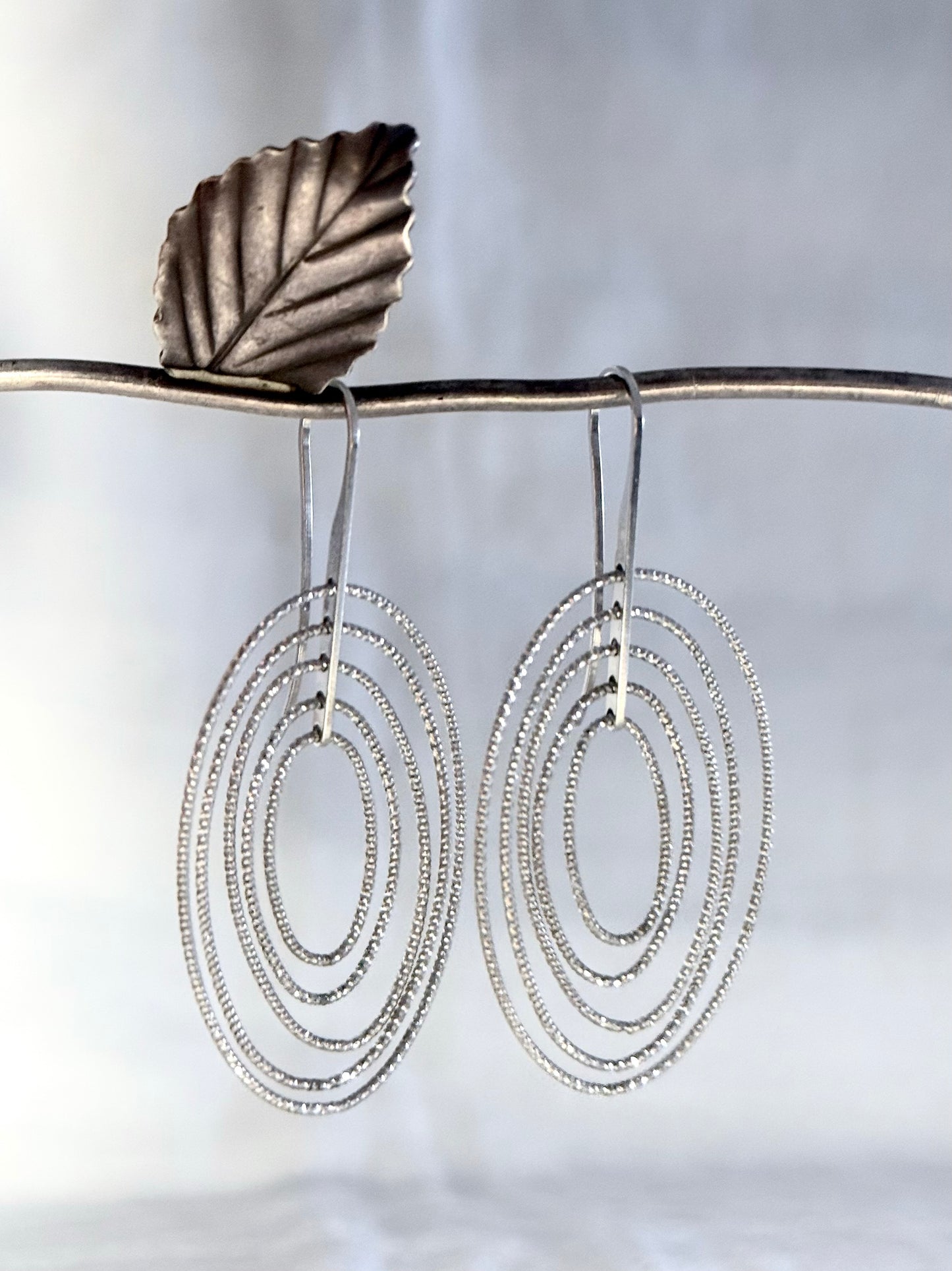.2000s .925 silver Oval dangle Rhodium plated CiCi designer Cascade multi Oval drop dangle sway designer old stock new earrings
