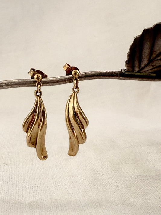 .1980s .375 wing drop solid 9ct gold swinging post stud dangle earrings