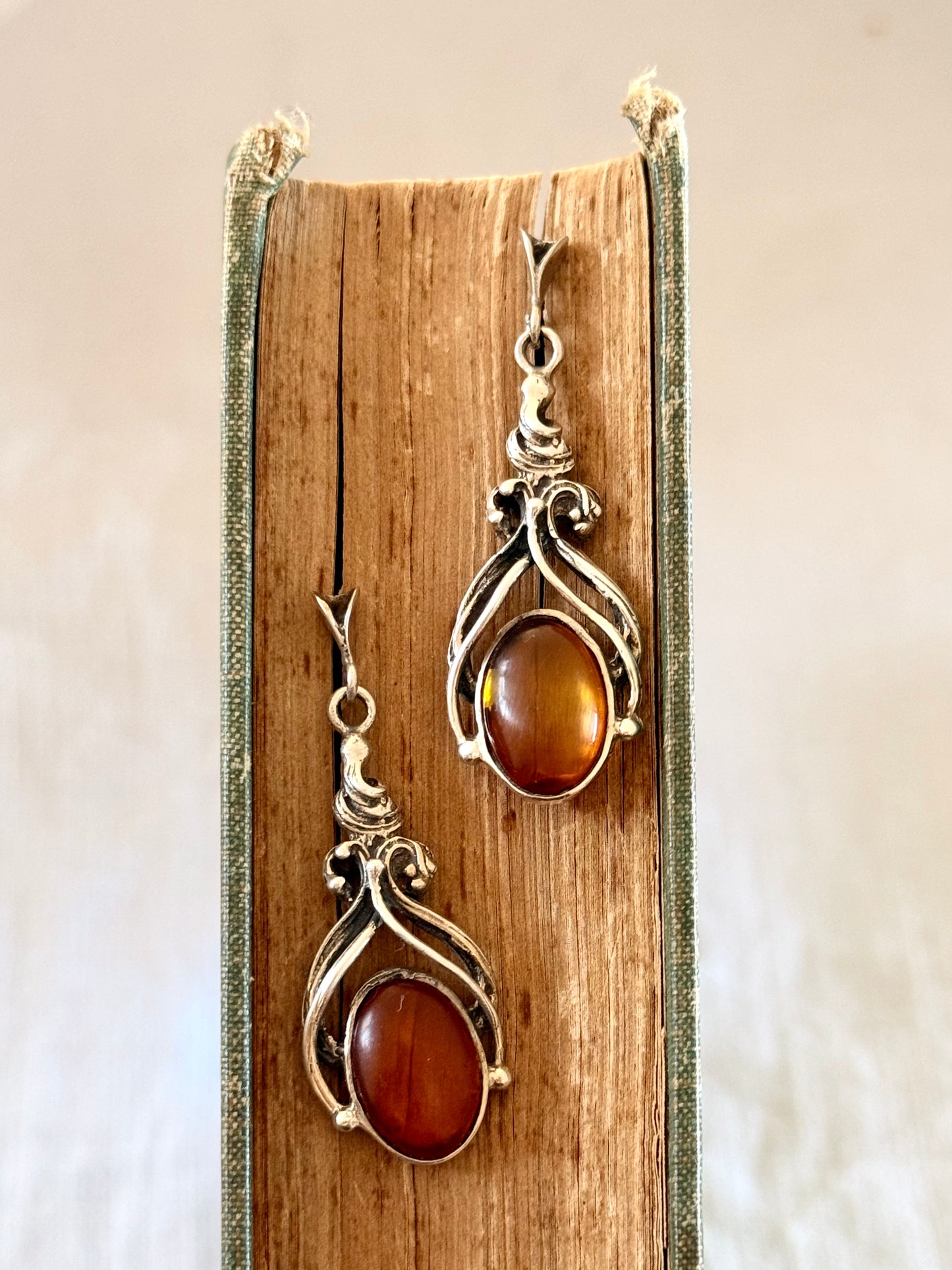 .925 Baltic Amber gemstone romantic antique revival sterling silver drop dangle earrings