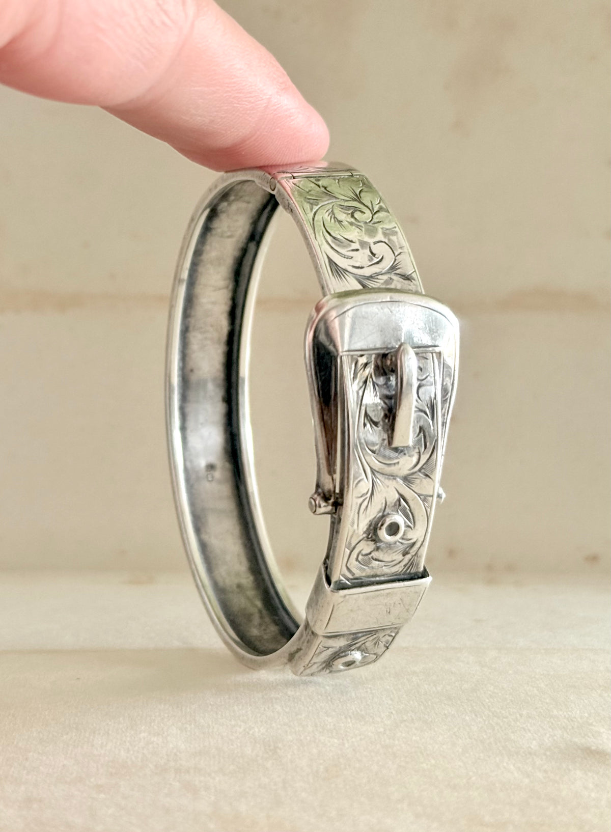 .1957 .925 Chester hallmarked silver Buckle symbolism rare Victorian revival silver clasp cuff sterling silver bangle