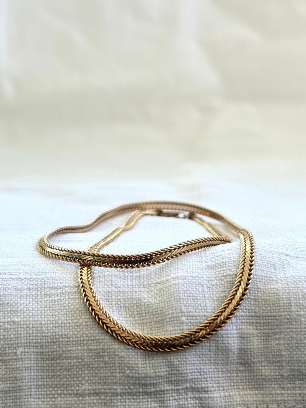 .1980s .1990s .375 .9ct gold classic solid flat snake chain tight link modernist yellow gold classic snake chain necklace