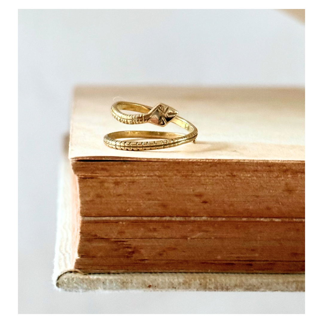 .1910s .1920s .20ct .833ct Arts & Crafts hand made high carat gold coiled serpent snake ring