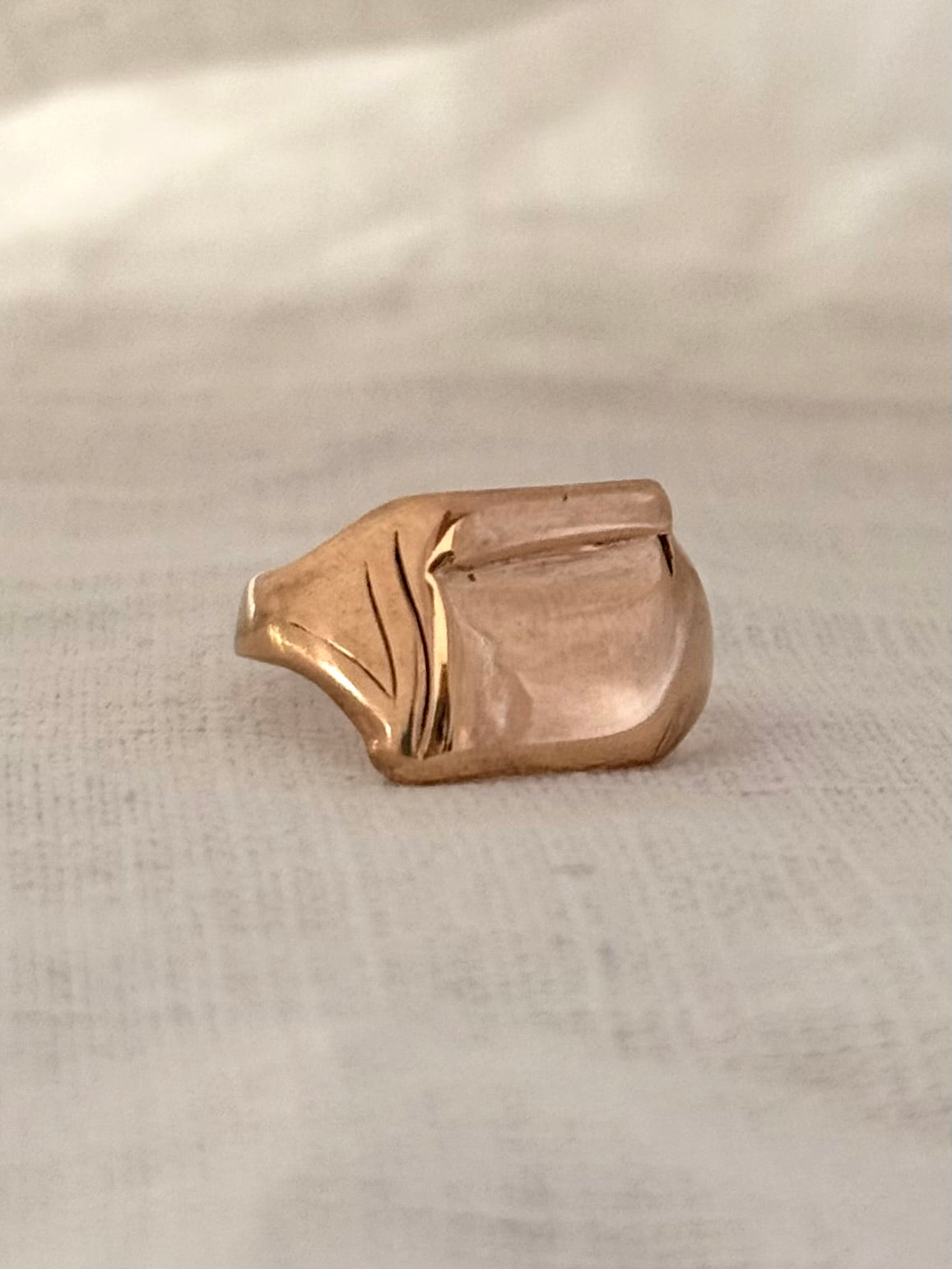 .1930s .375 .9ct rose gold Arts & Crafts Art Nouveau revival free form free flow geometric rectangular signet ring