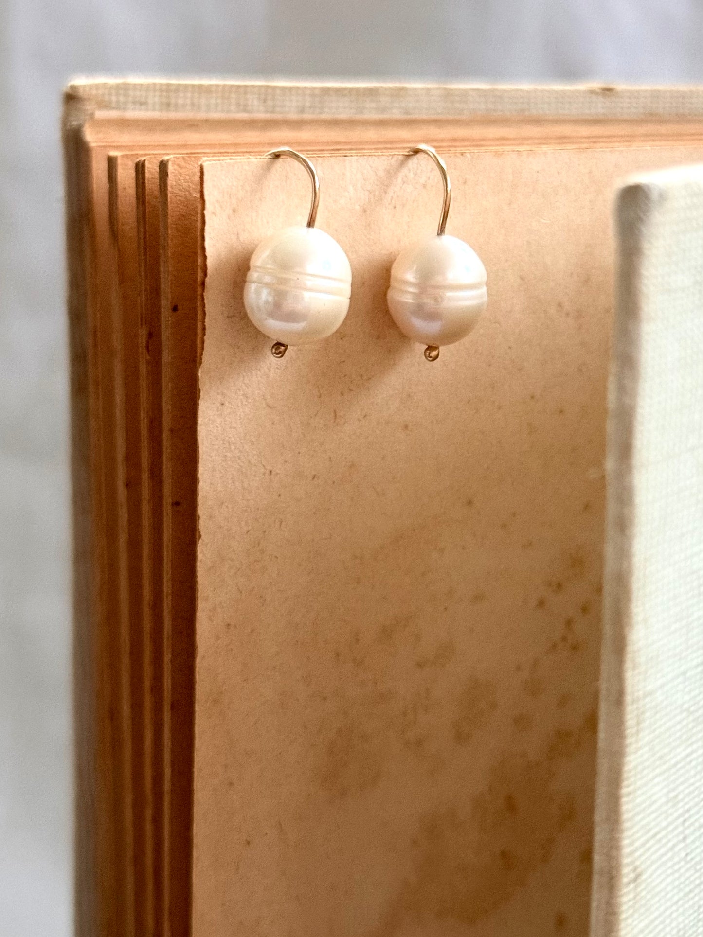 .375 .9ct luxury opulent white pearl hook drop dangle earrings