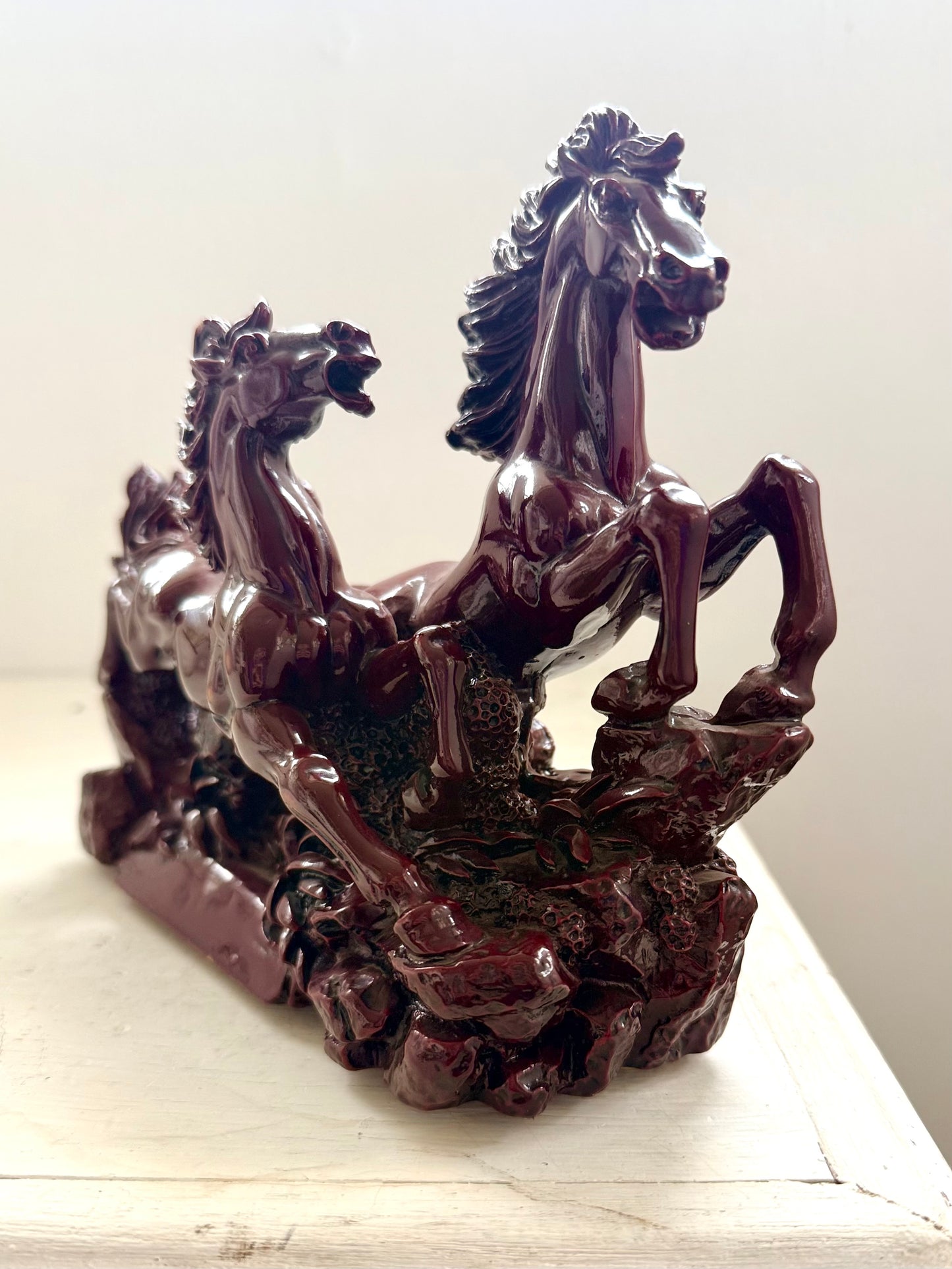 .1950s Chinese vintage red resin galloping running horses figurine statue in Feng Shui Style