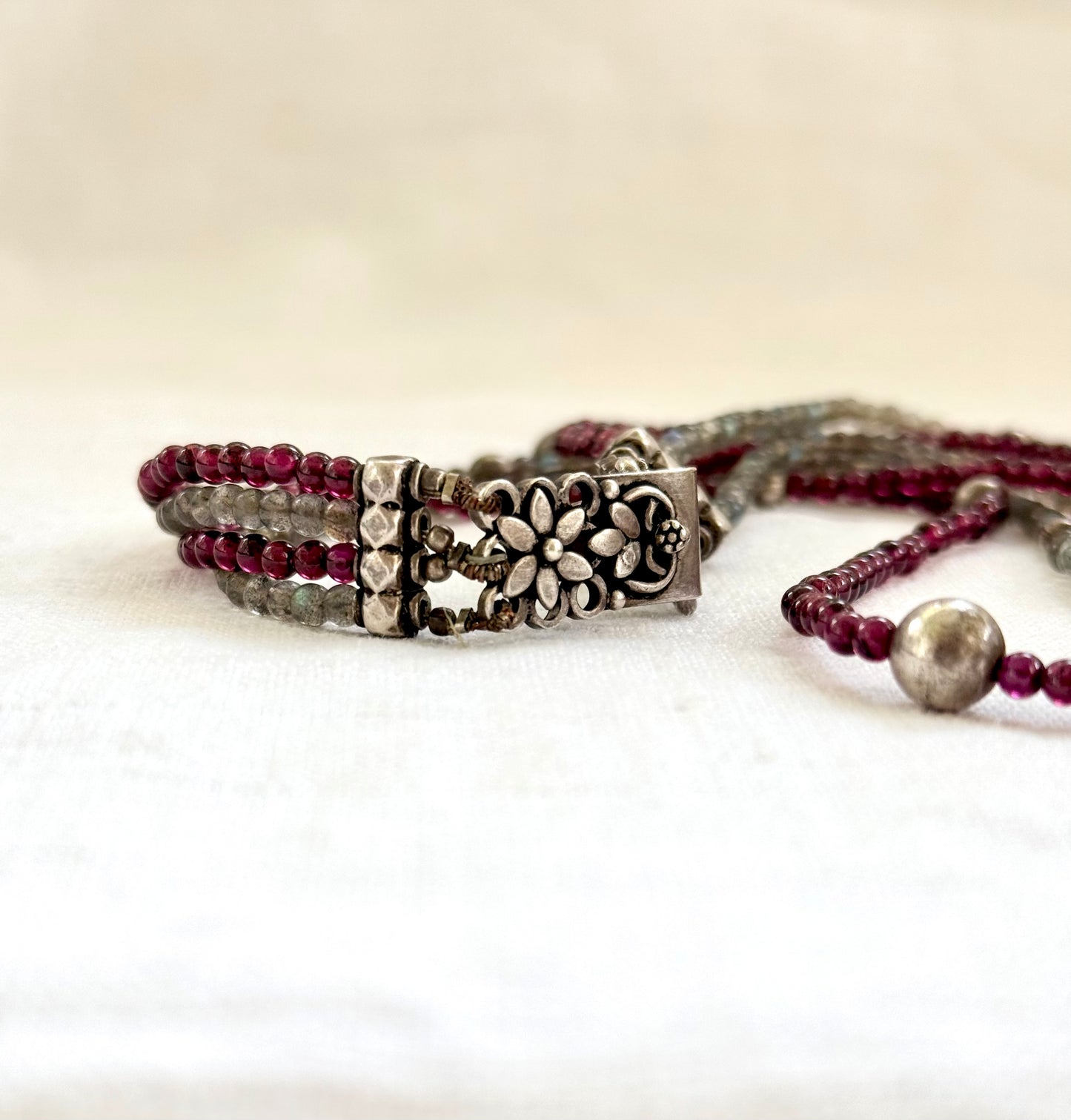 .4 strand gemstone .925 Indian style Garnet Labradorite gemstone necklace