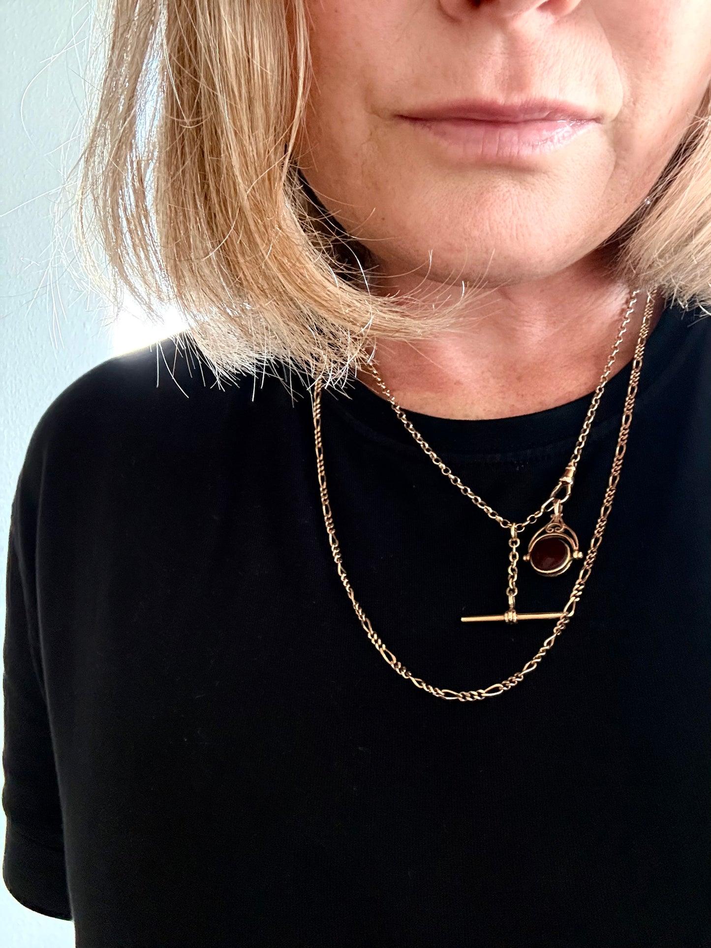 .375 .9ct gold perfect 48cm long yellow gold Rolo Chain T-bar toggle fob chain fob dog clasp chain necklace. This is the perfect yellow gold fob chain