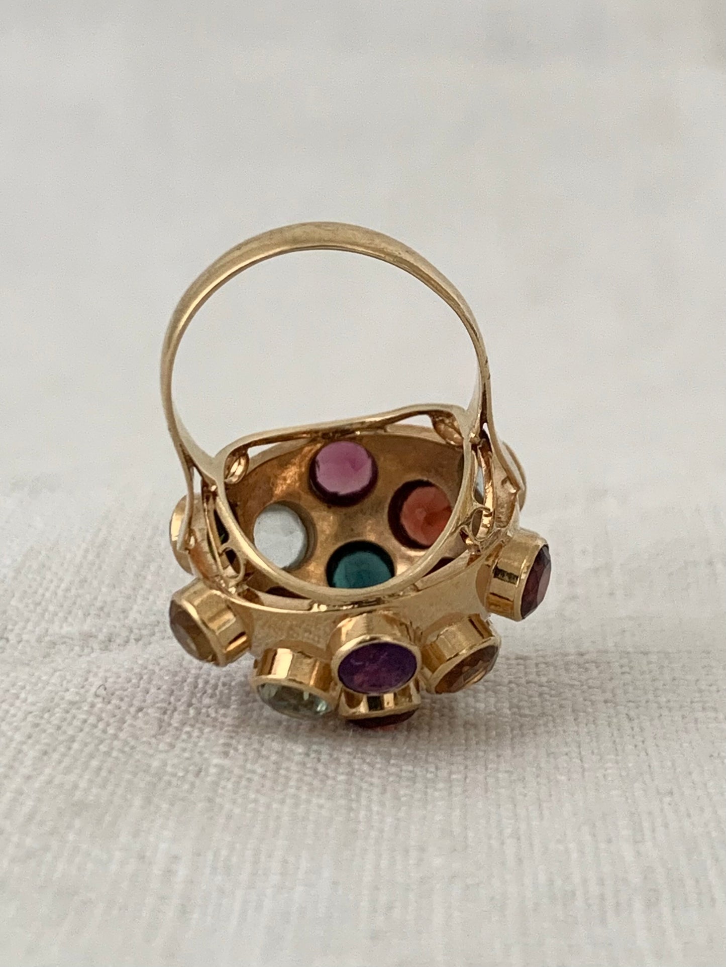 .18ct .1950s gloriuous Mid Century Modern yellow gold Sputnik gemstone studded designer studio made domed round ball 19 colourful multi gemstone cocktail ring