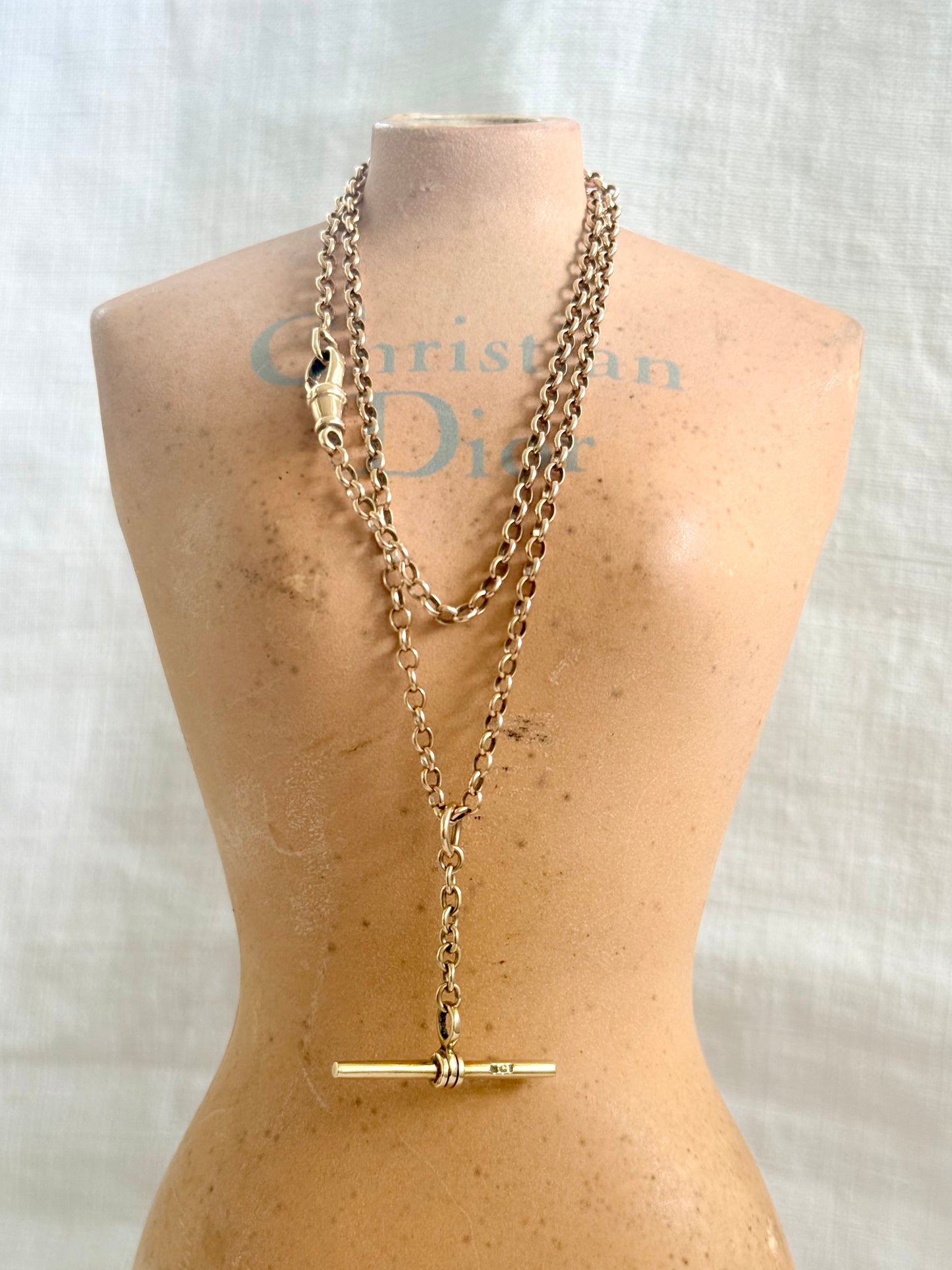 .375 .9ct gold perfect 48cm long yellow gold Rolo Chain T-bar toggle fob chain fob dog clasp chain necklace. This is the perfect yellow gold fob chain