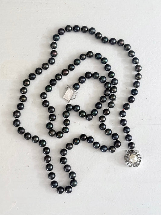 .925 .77.5cm long luxury cultured pearl real Tahitian purple petrol brown knotted Pearl necklace with floral sterling silver box clasp