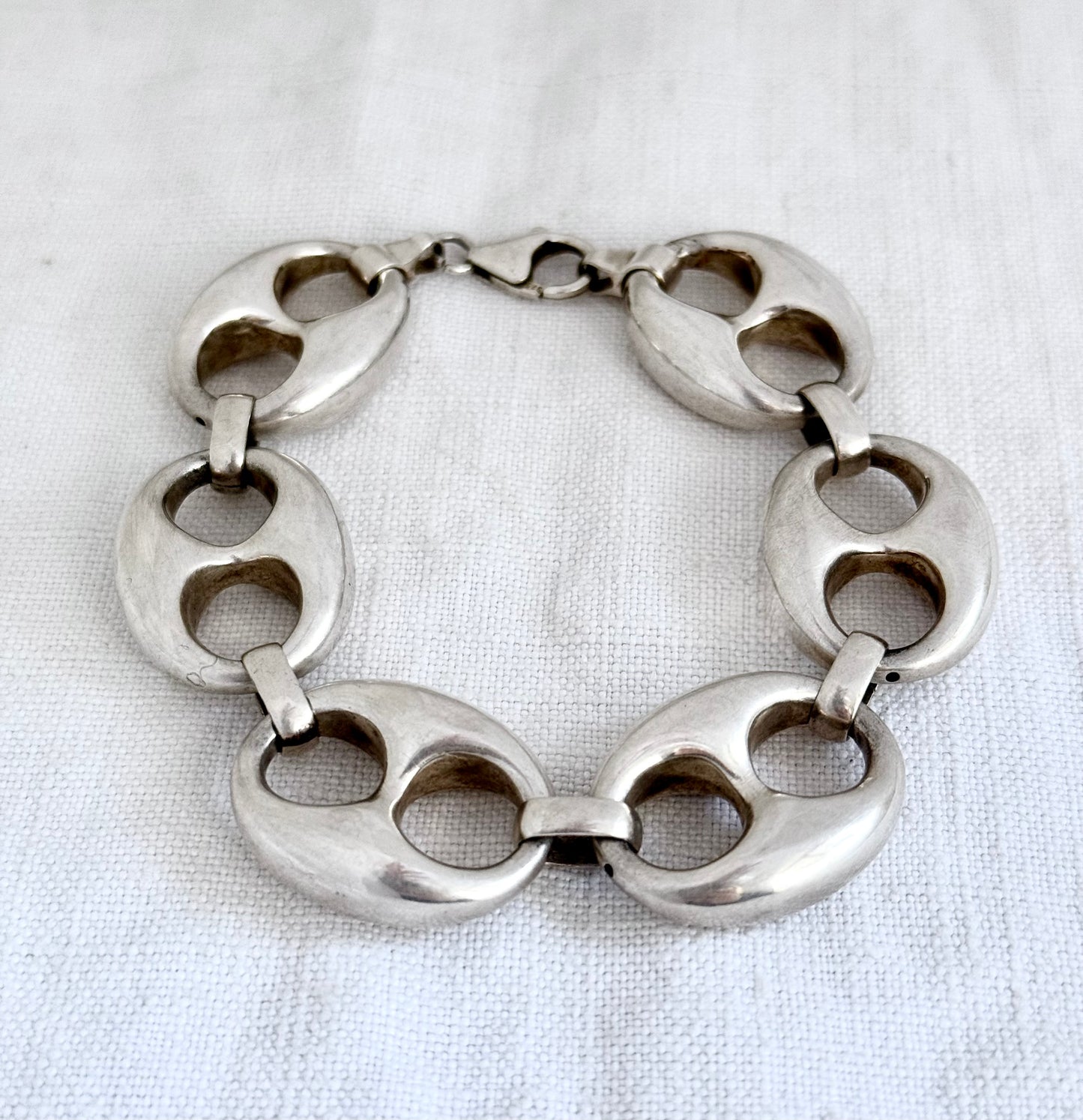 .1980s .1990s .925 oversized super chunky highly desired puffy gucci link mariners link sterling silver fancy modernist super sized bracelet
