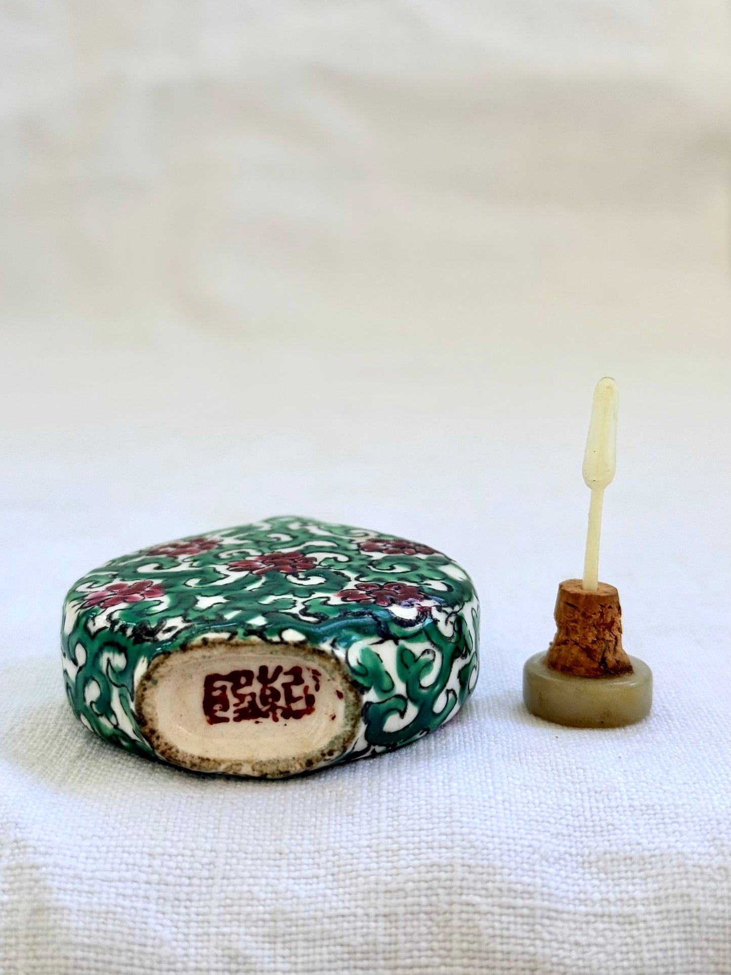 .1800s .1900s antique Chinese ceramic porcelain hand painted snuff bottle with Jade stone stopper