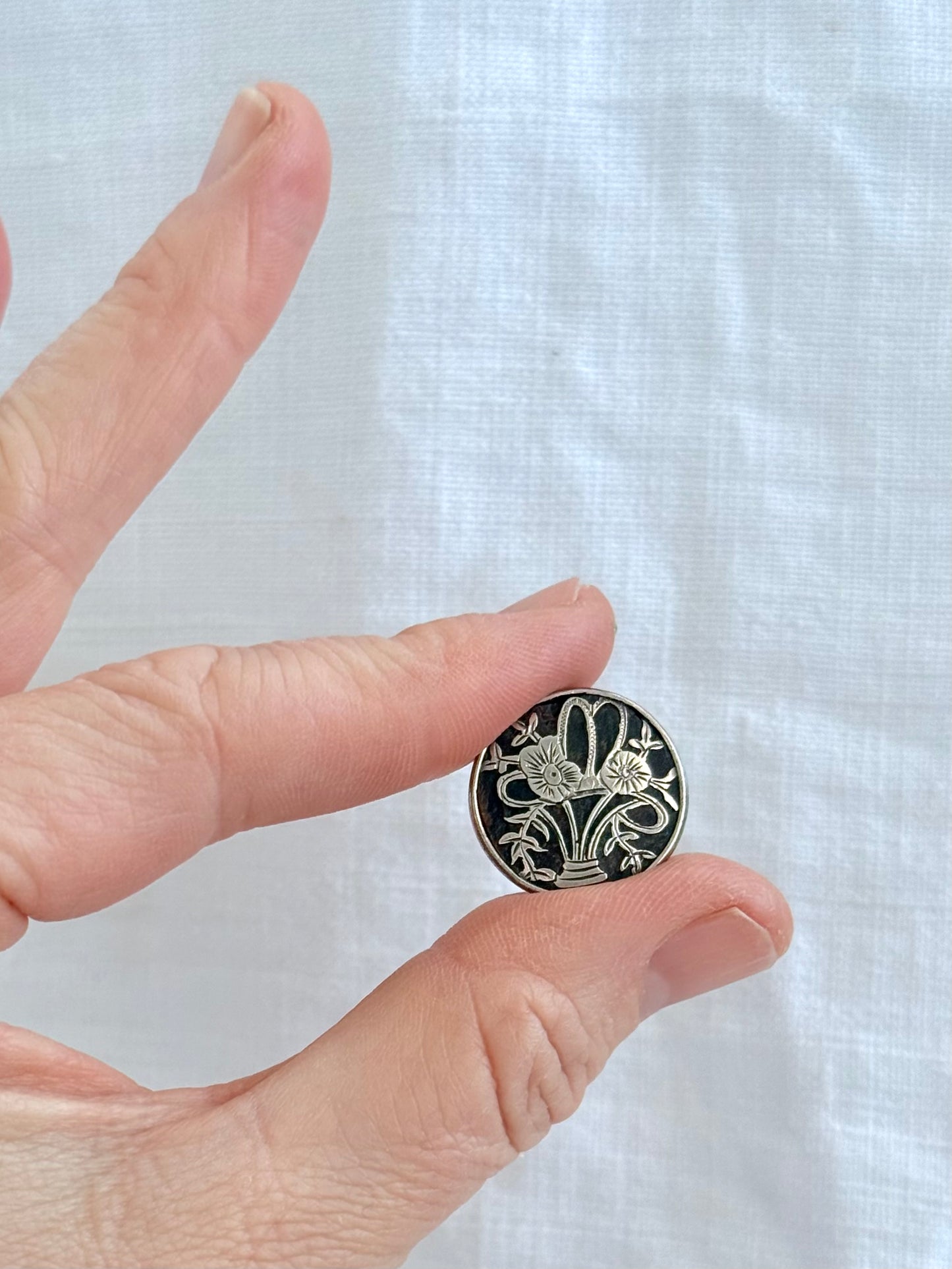 .1911s .925 antique Edwardian Victorian revival flower basket Giardinetti sweetheart button hallmark silver token brooch