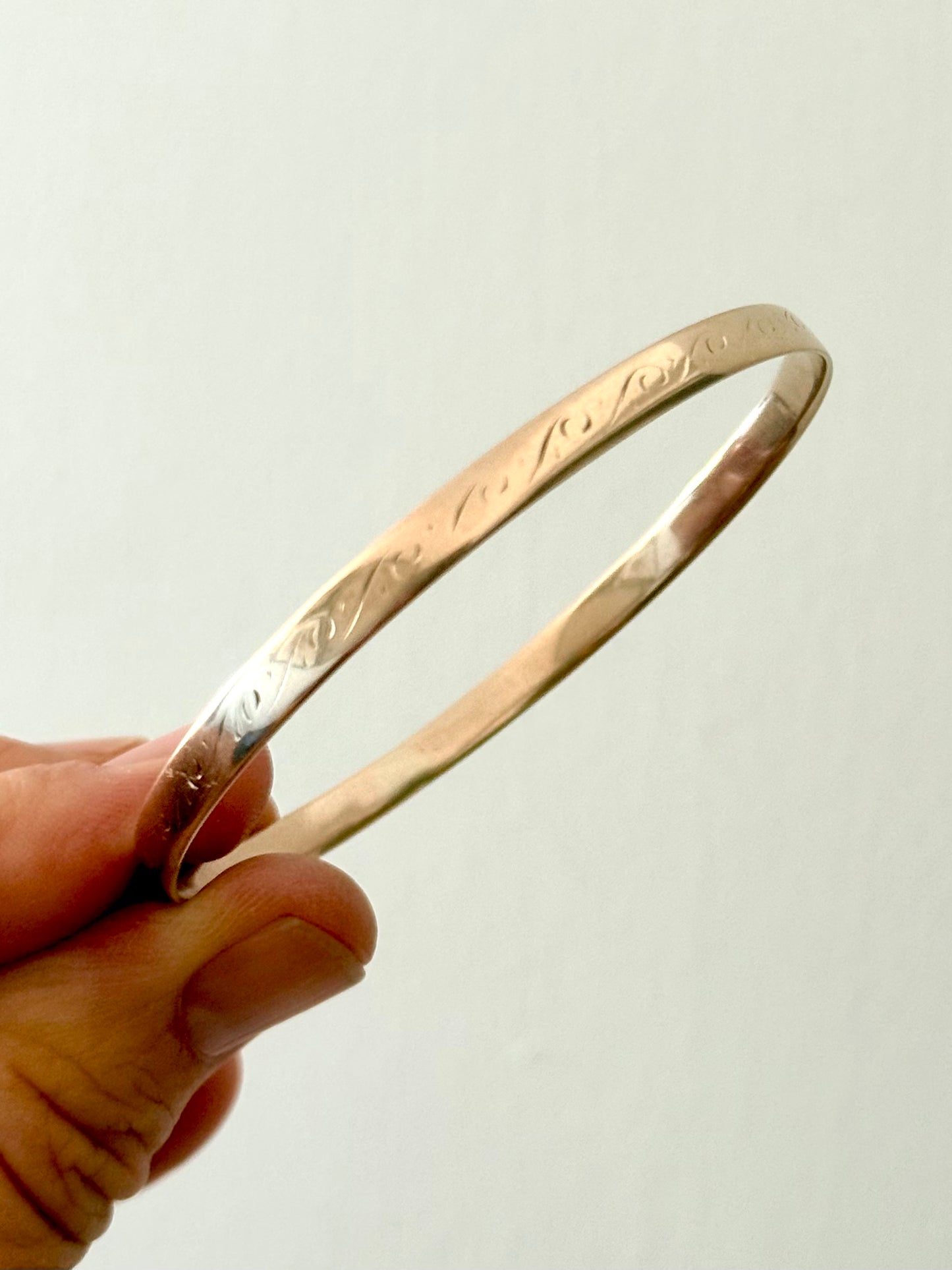 .375 .9ct gold antique vintage hand engraved solid yellow gold stack bangle